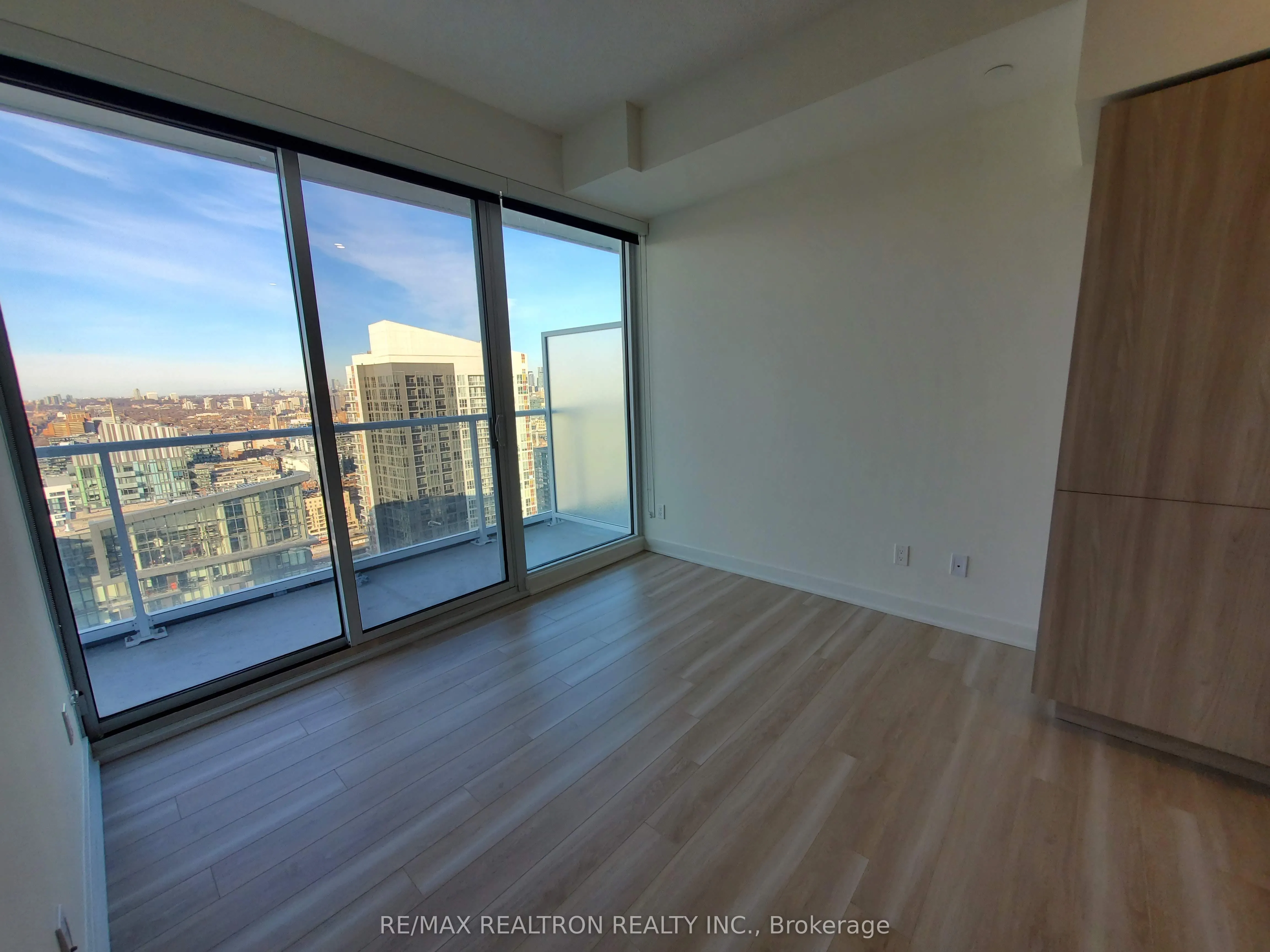 17 Bathurst Street, #4307