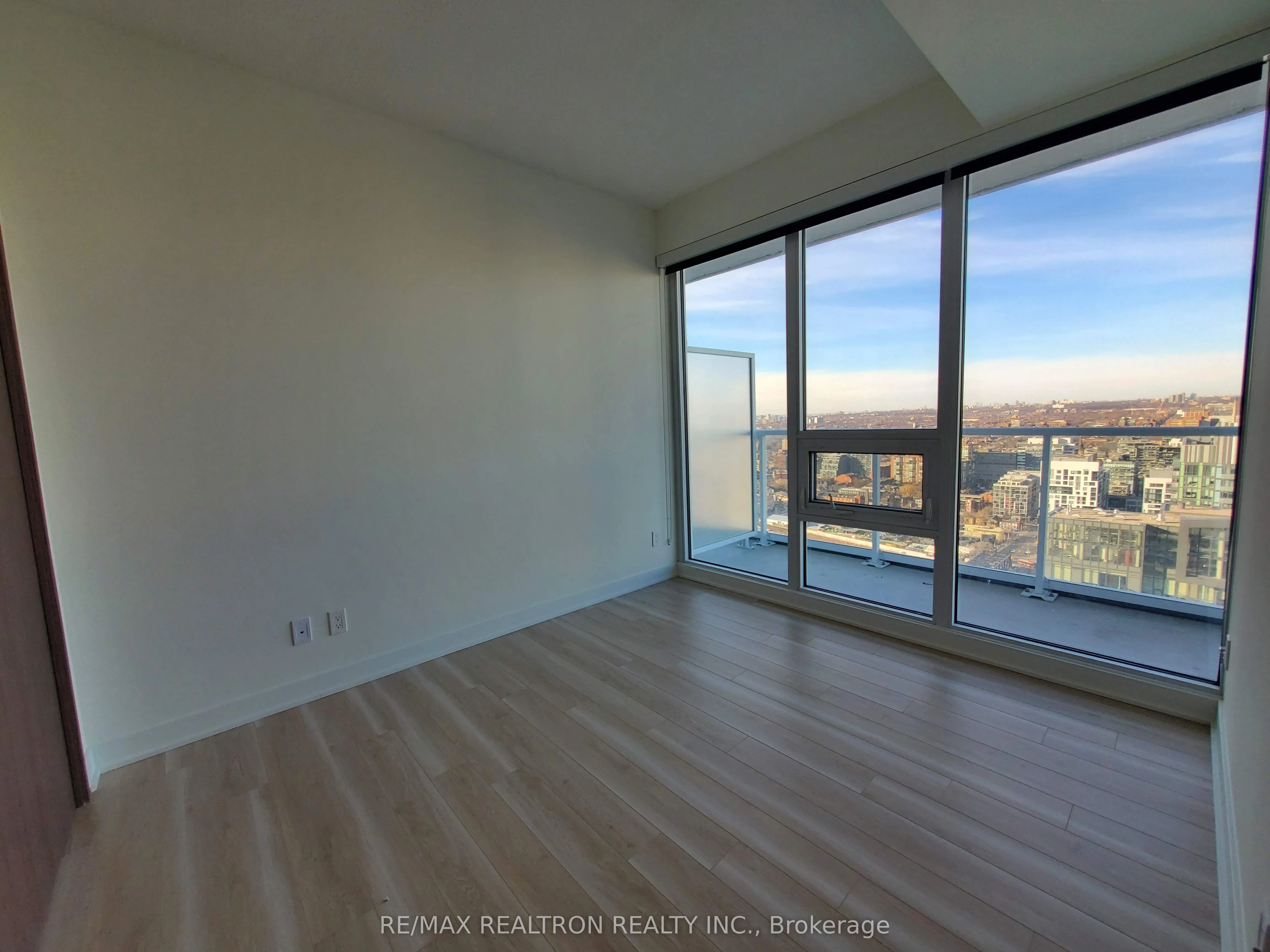 17 Bathurst Street, #4307