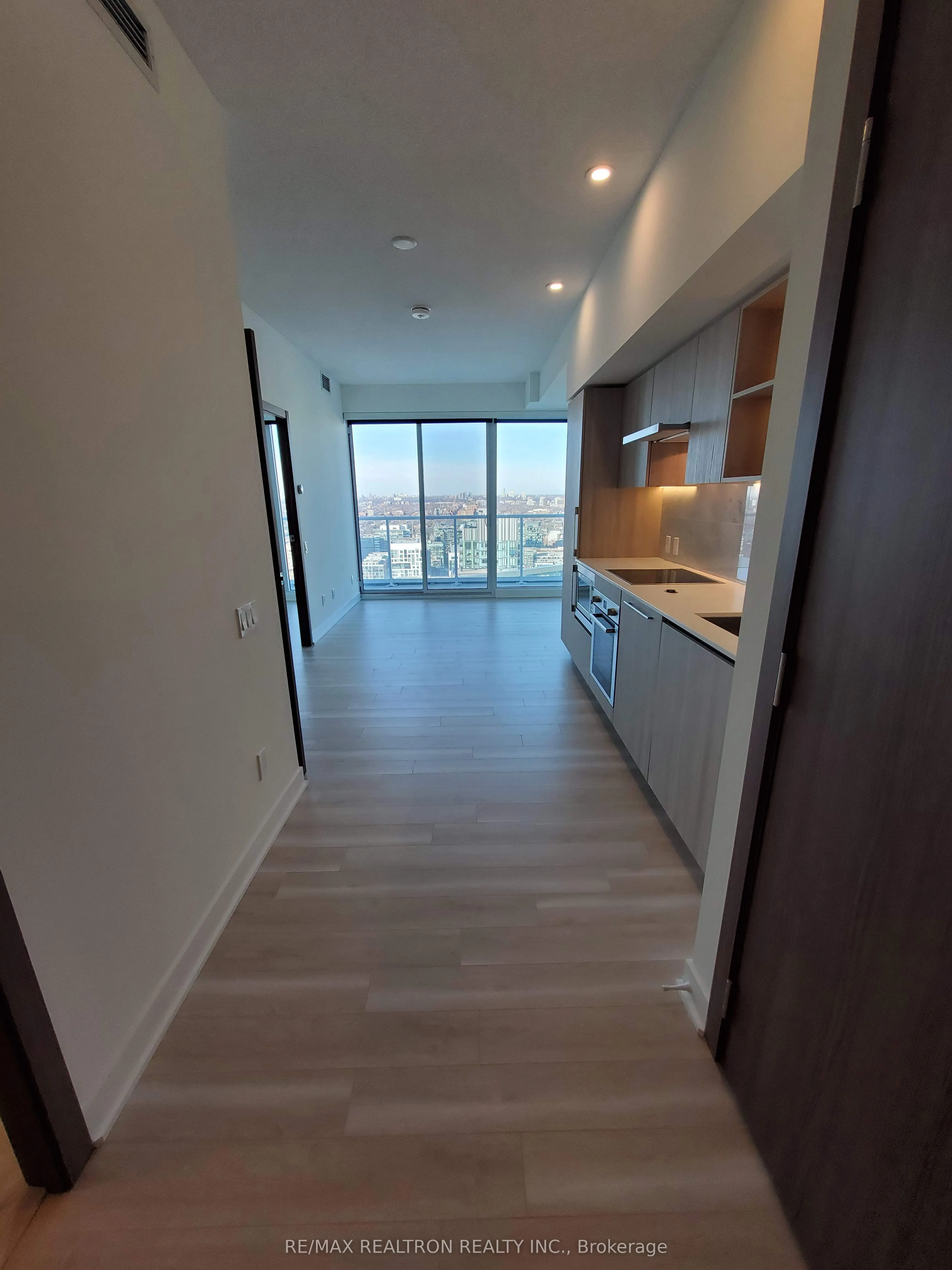 17 Bathurst Street, #4307