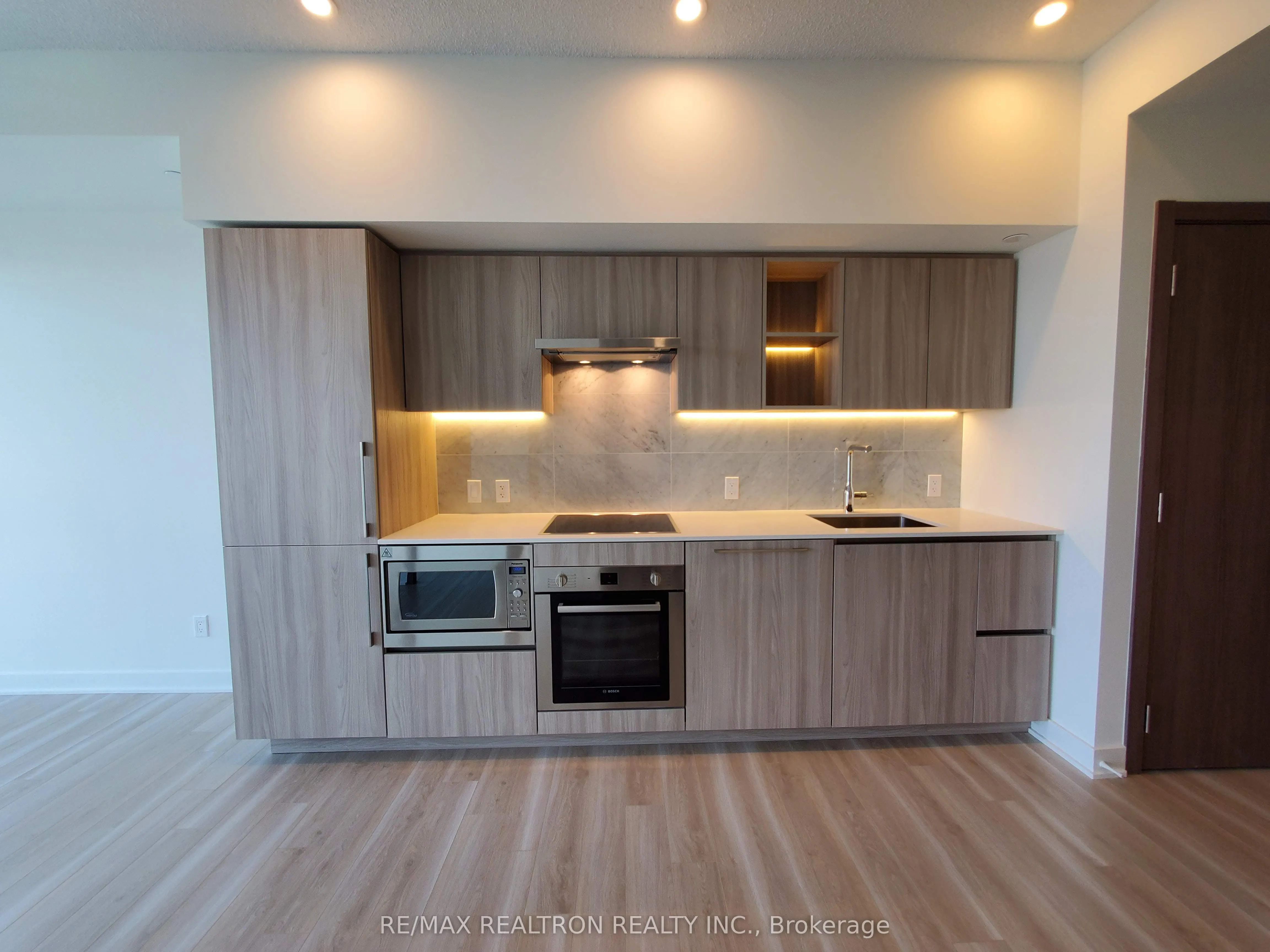 17 Bathurst Street, #4307
