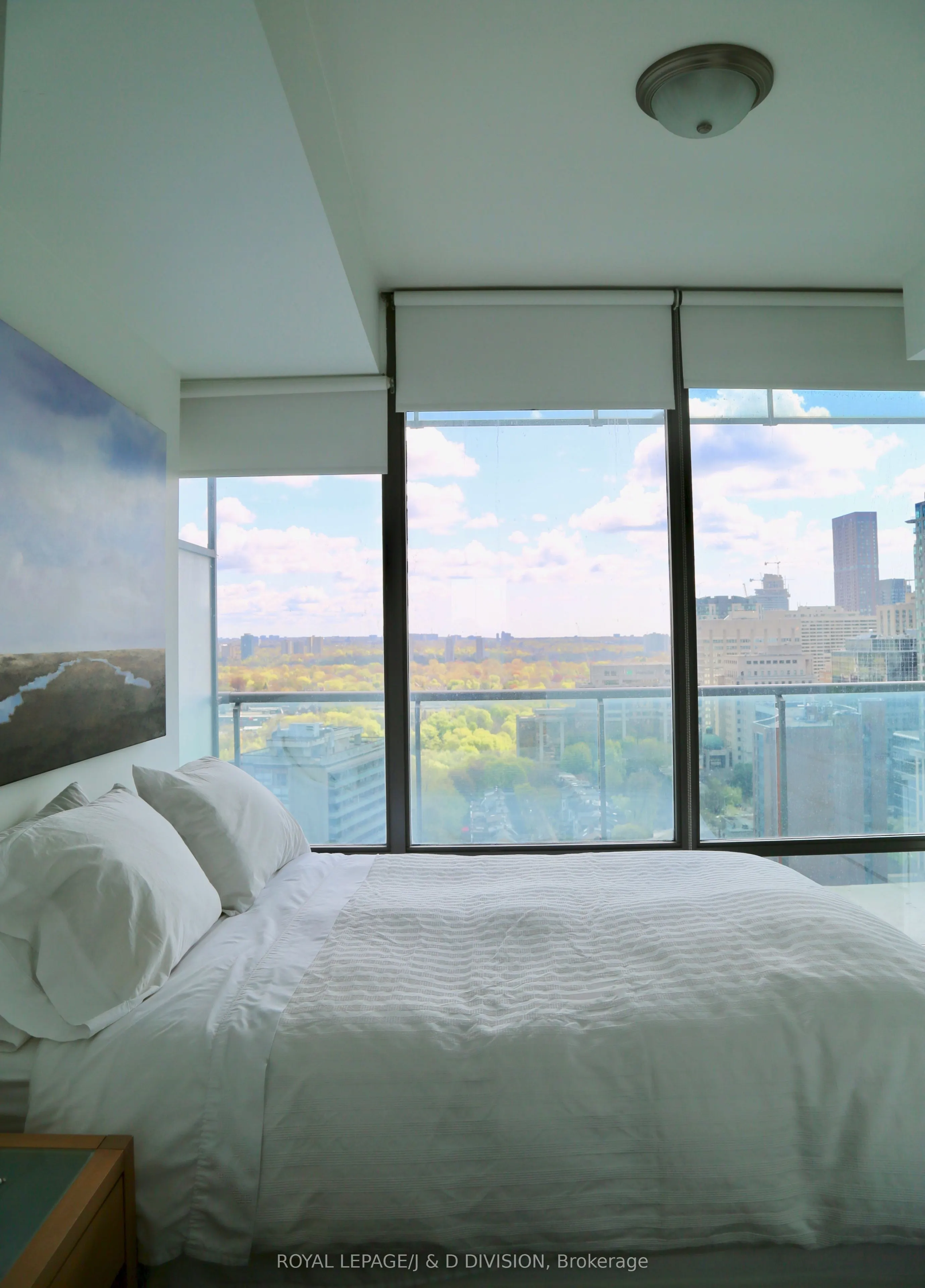 18 Yorkville Avenue, #2202