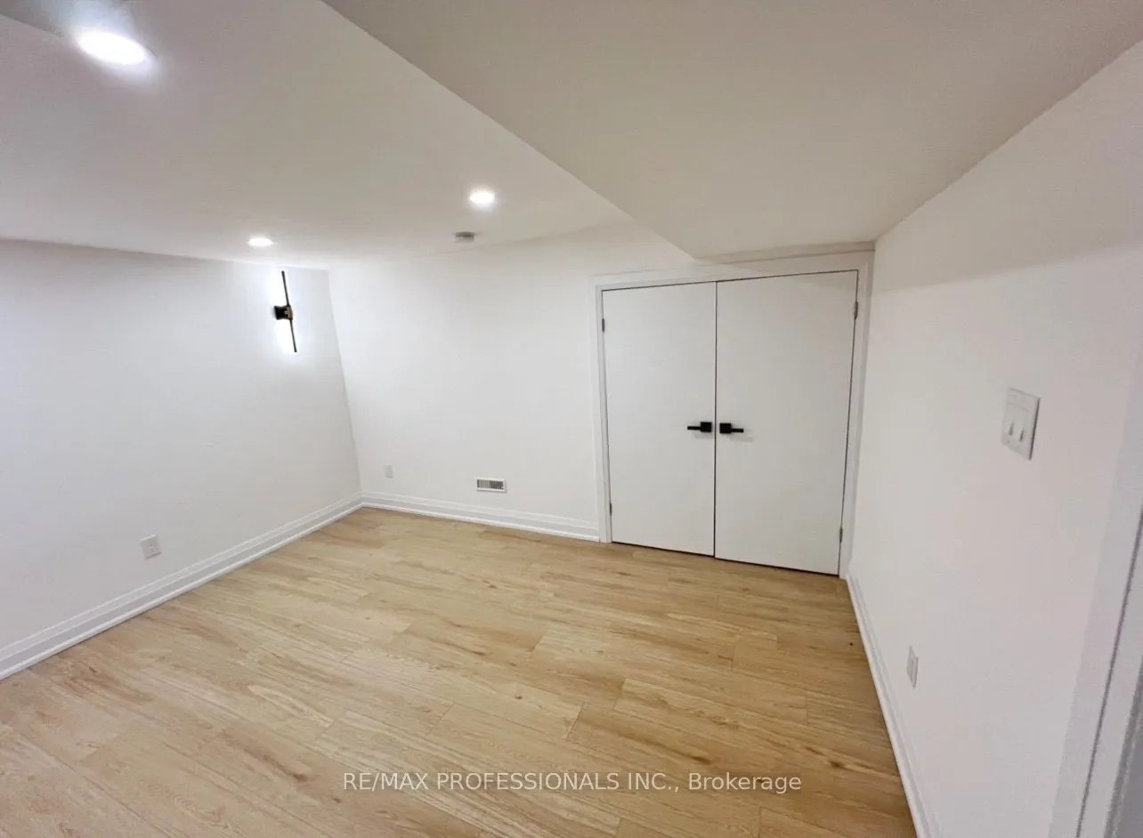 92 Tanjoe Crescent, #BSMT