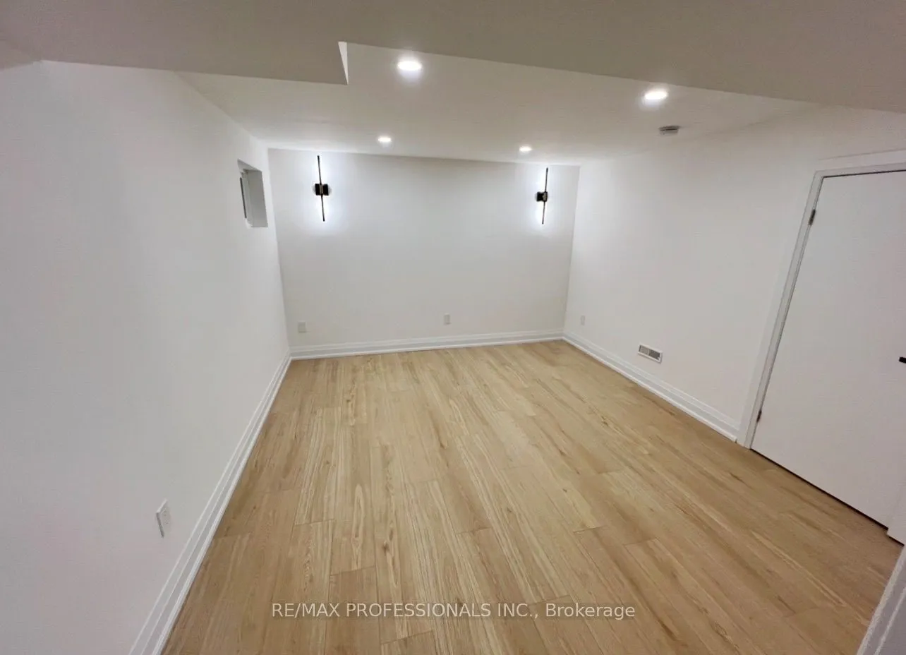 92 Tanjoe Crescent, #BSMT