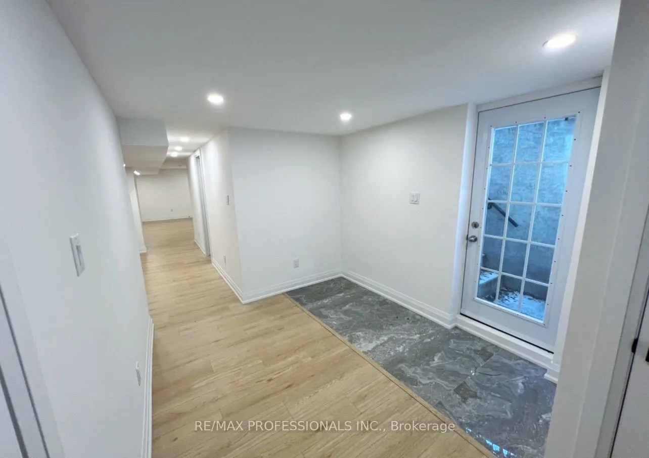 92 Tanjoe Crescent, #BSMT