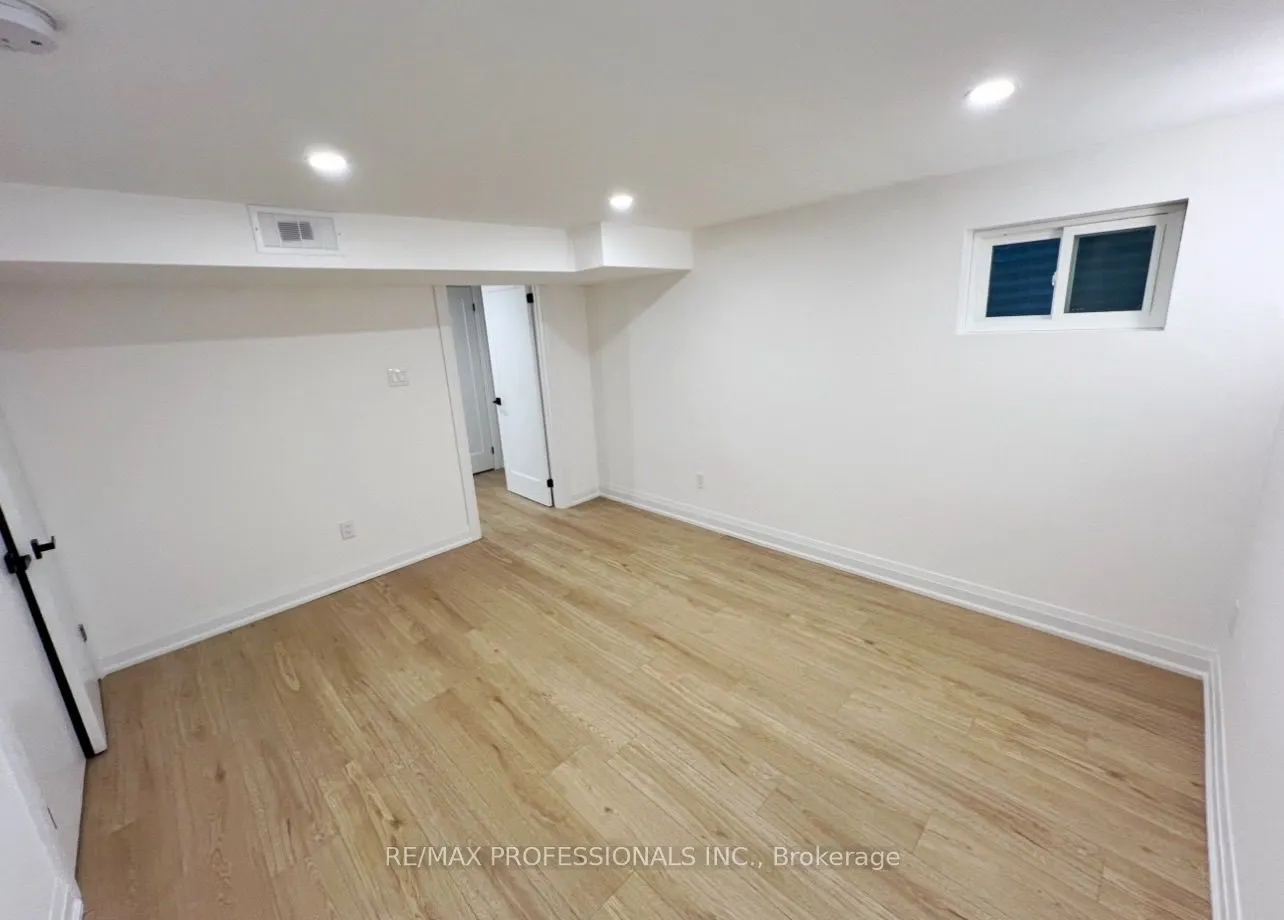92 Tanjoe Crescent, #BSMT