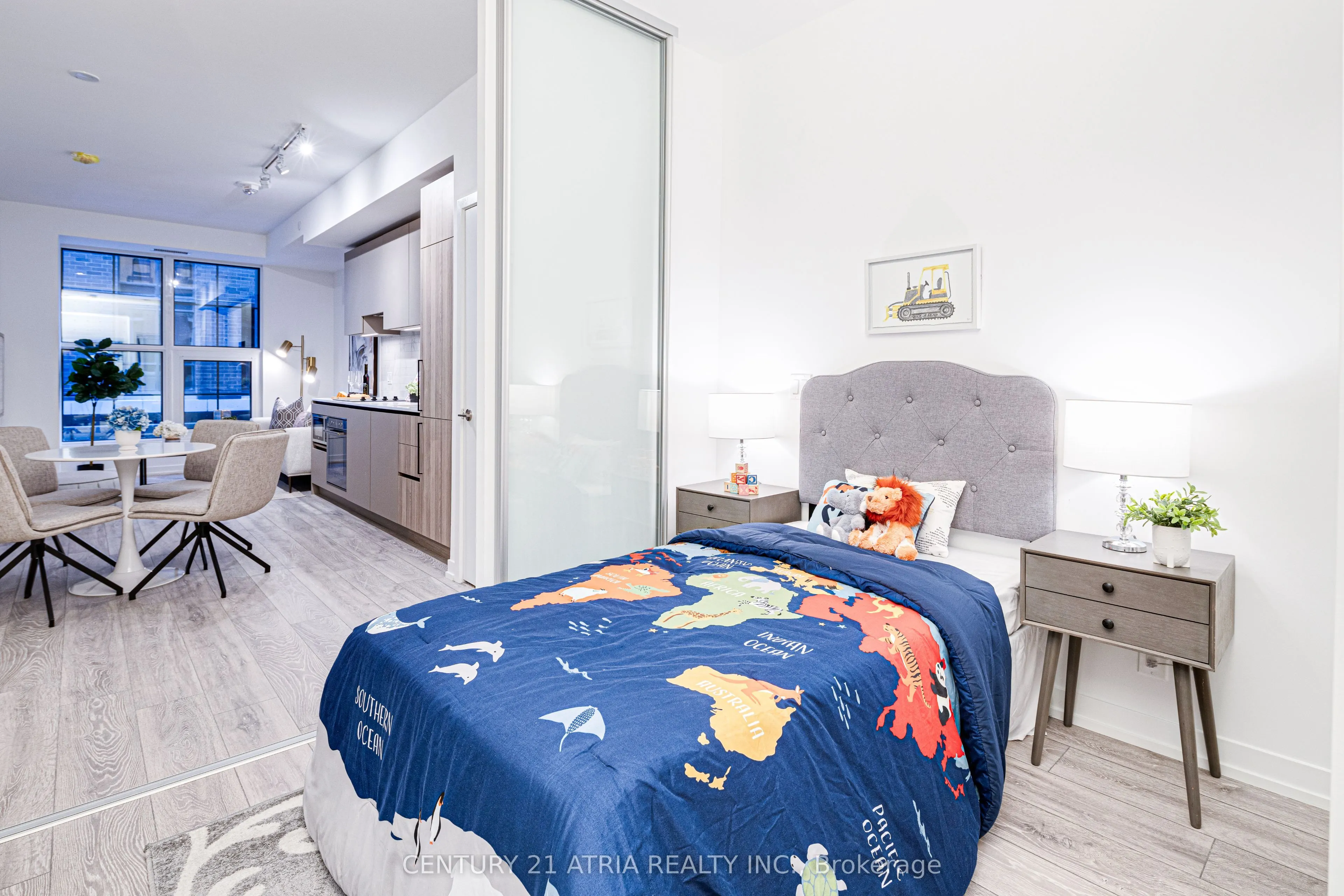 55 Mercer Street, #308
