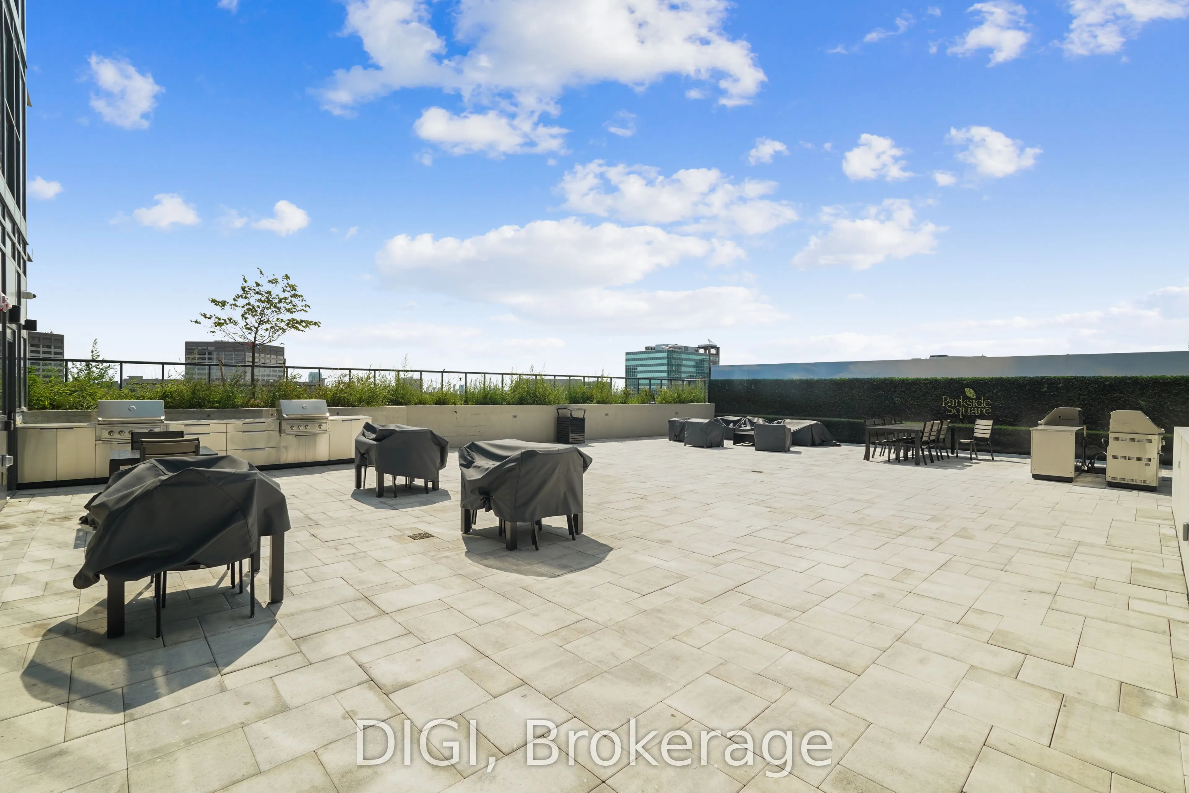 325 Yorkland Boulevard, #4303