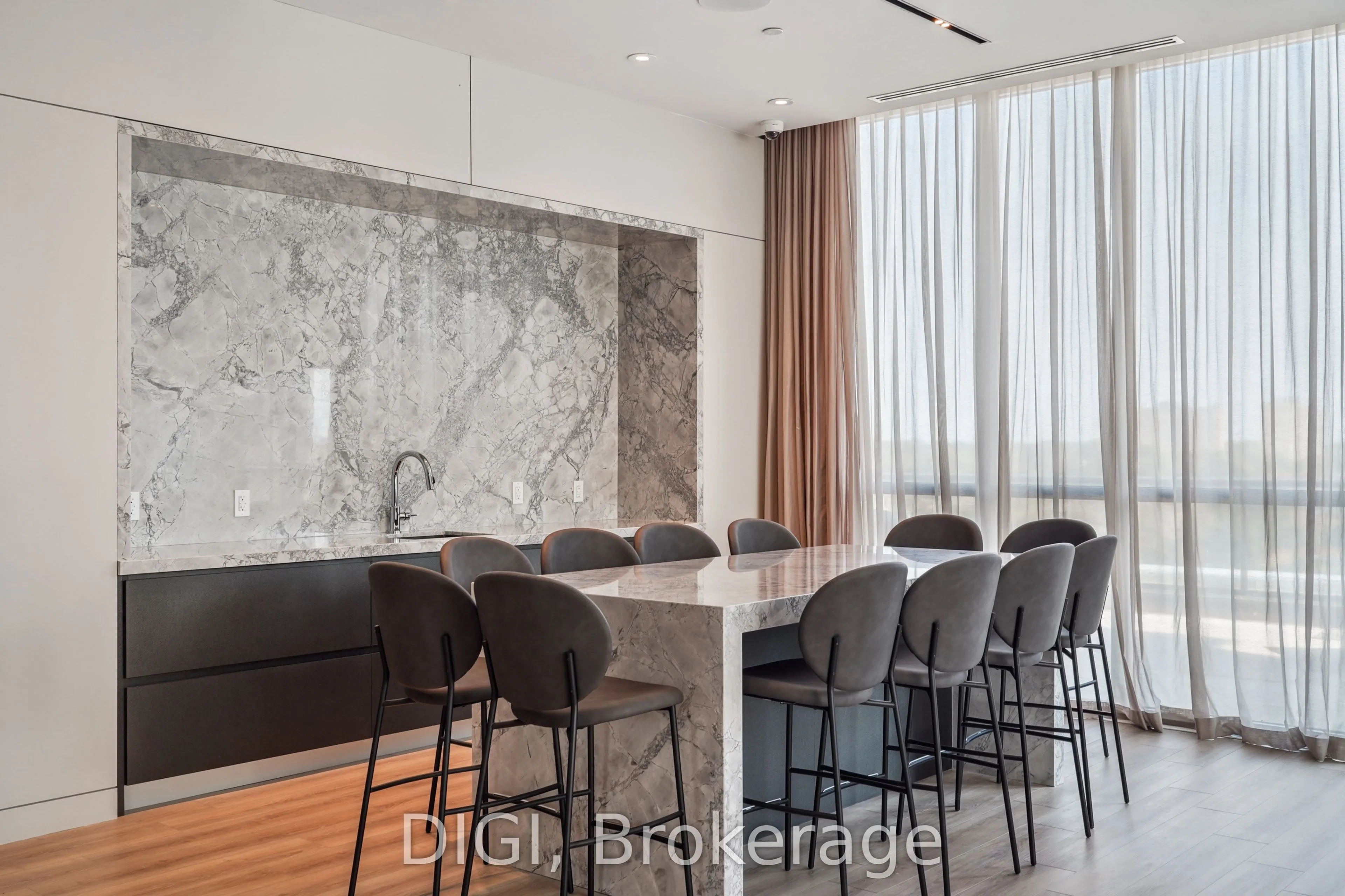 325 Yorkland Boulevard, #4303