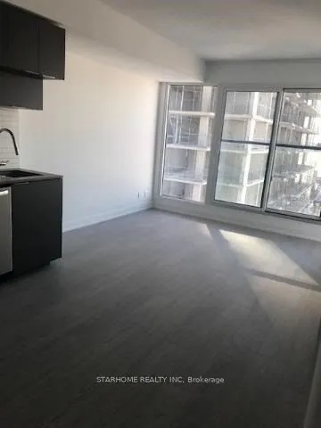 181 Dundas Street E, #3903