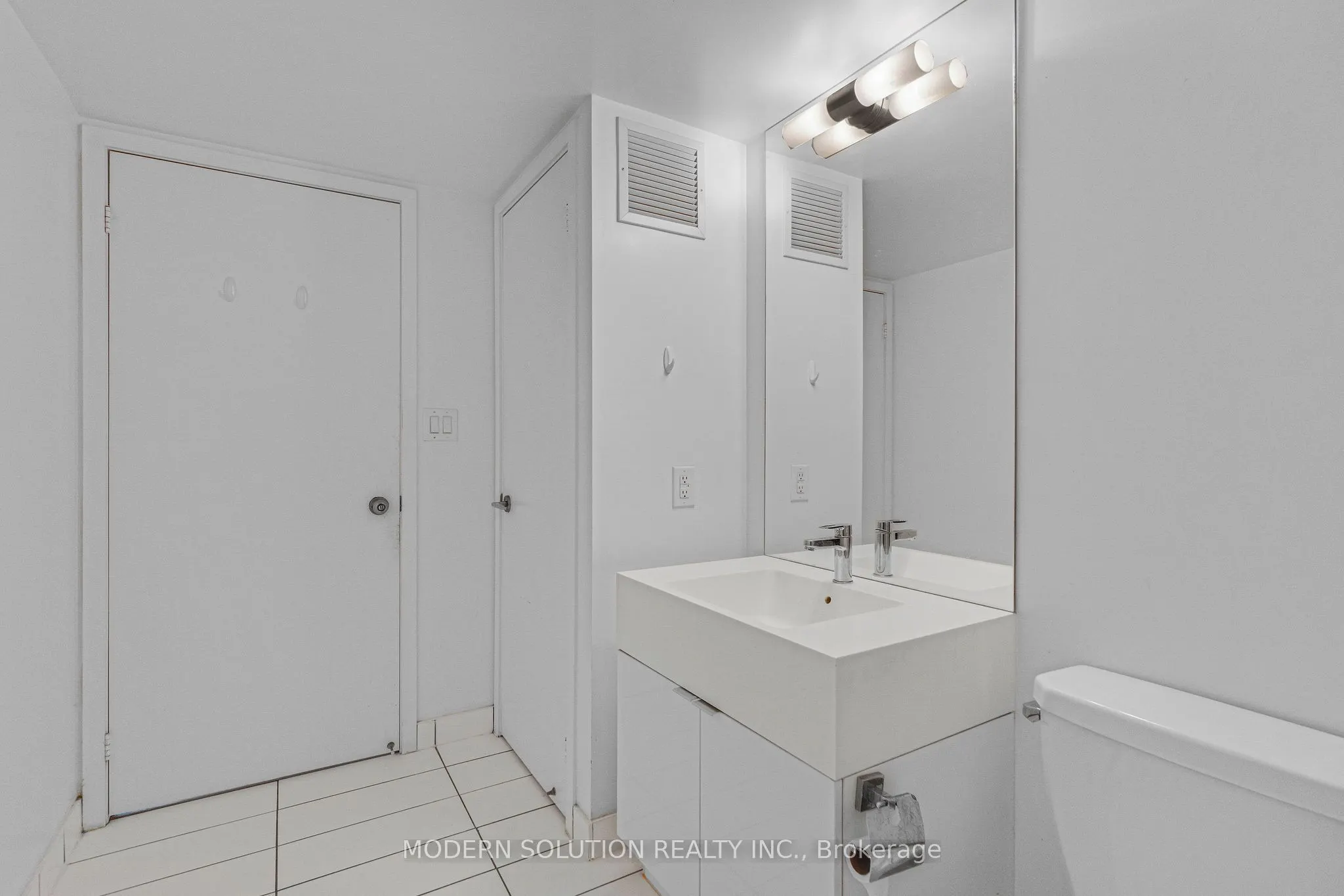 10 Capreol Court, #925