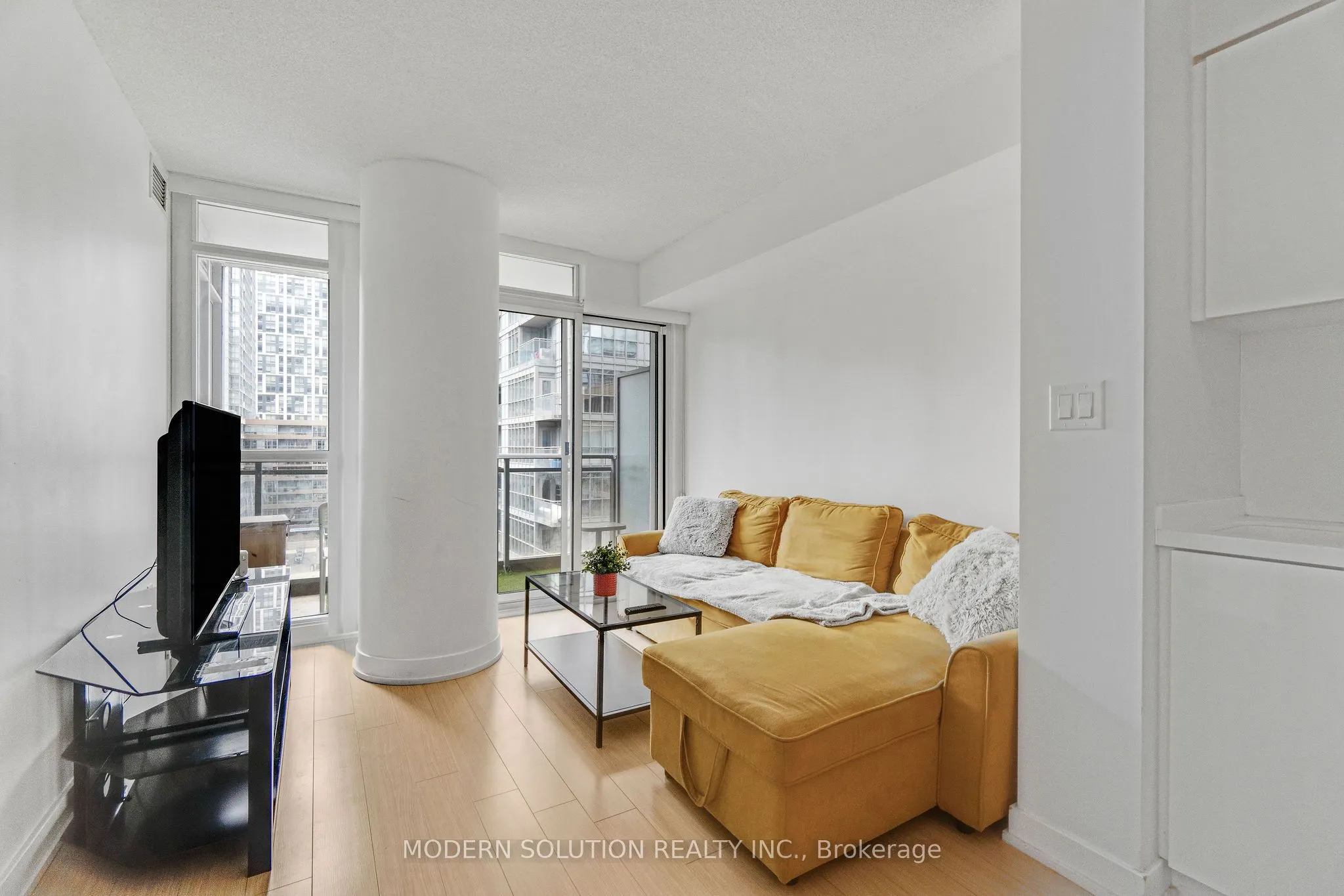 10 Capreol Court, #925