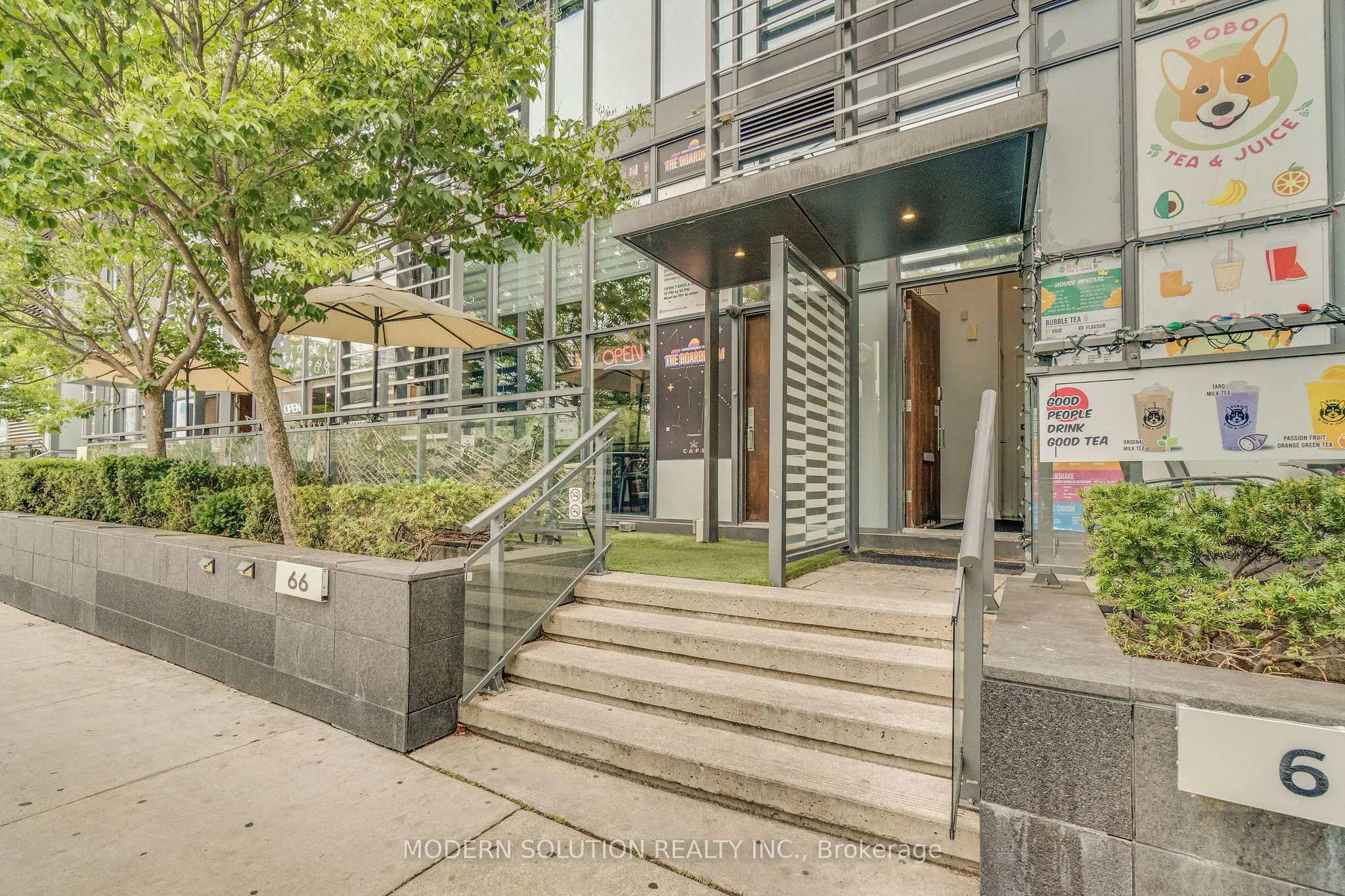 10 Capreol Court, #925
