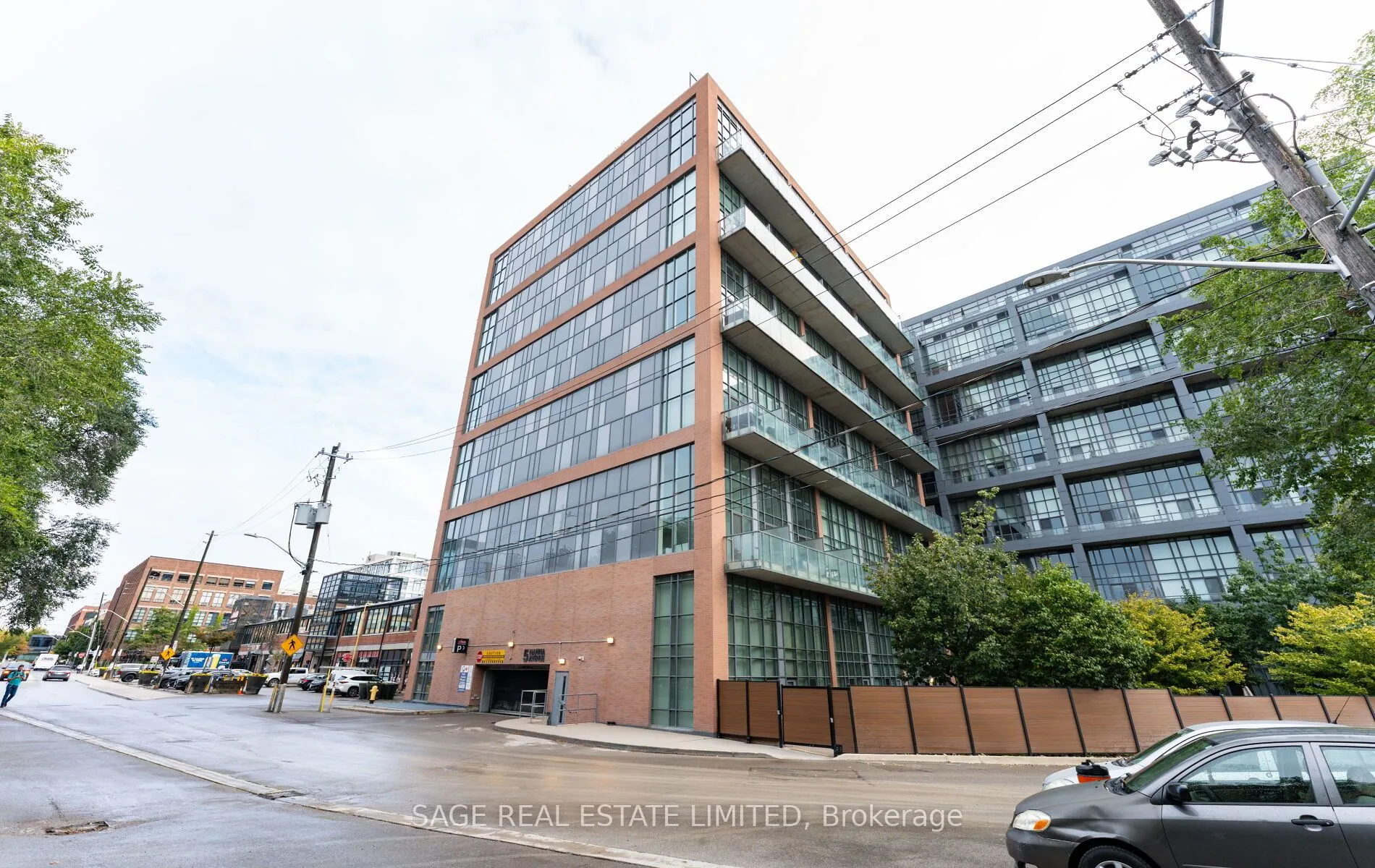 5 Hanna Avenue, #718