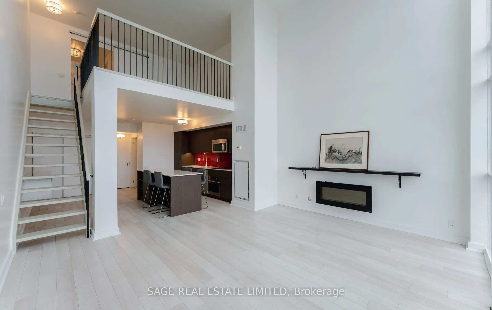 5 Hanna Avenue, #718