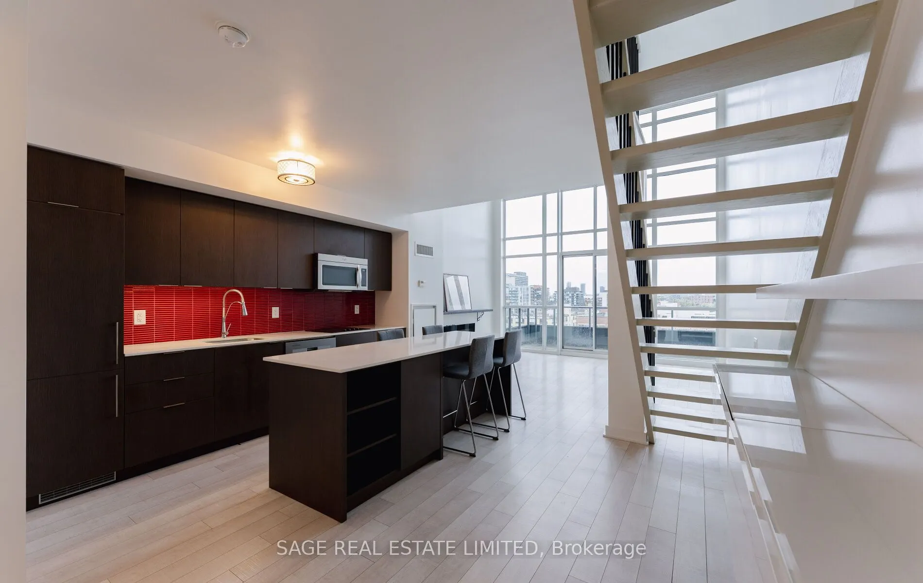 5 Hanna Avenue, #718