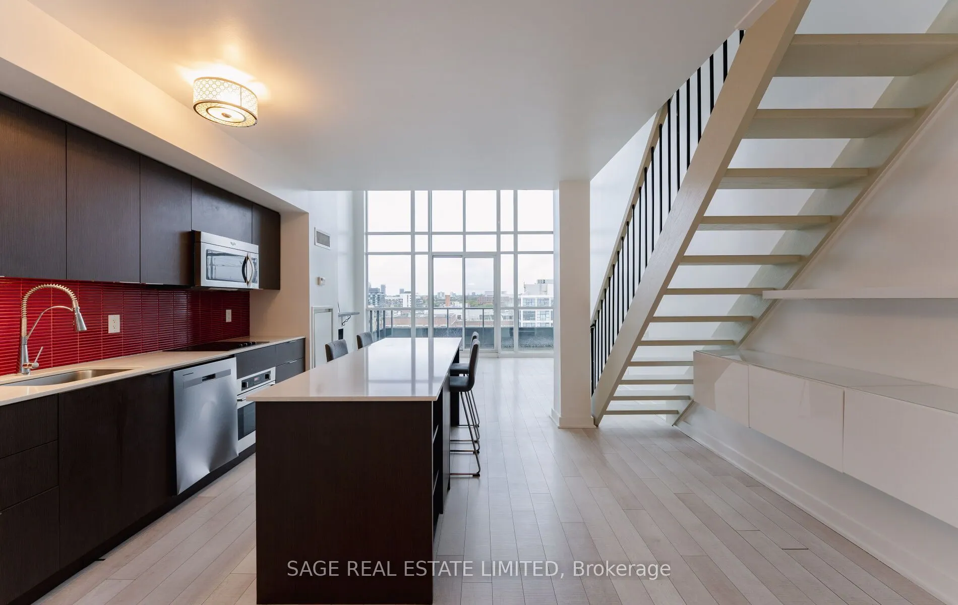 5 Hanna Avenue, #718