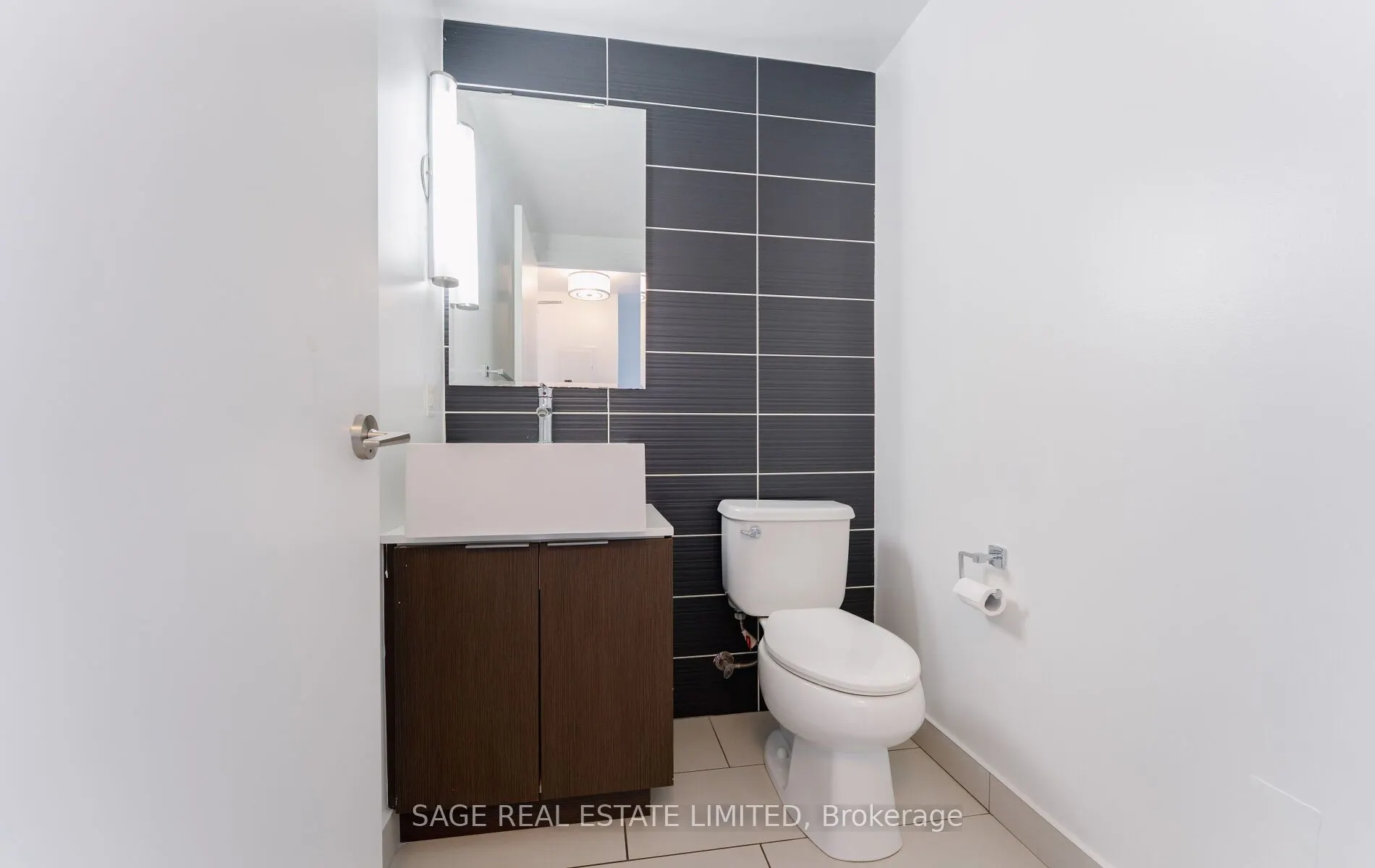 5 Hanna Avenue, #718