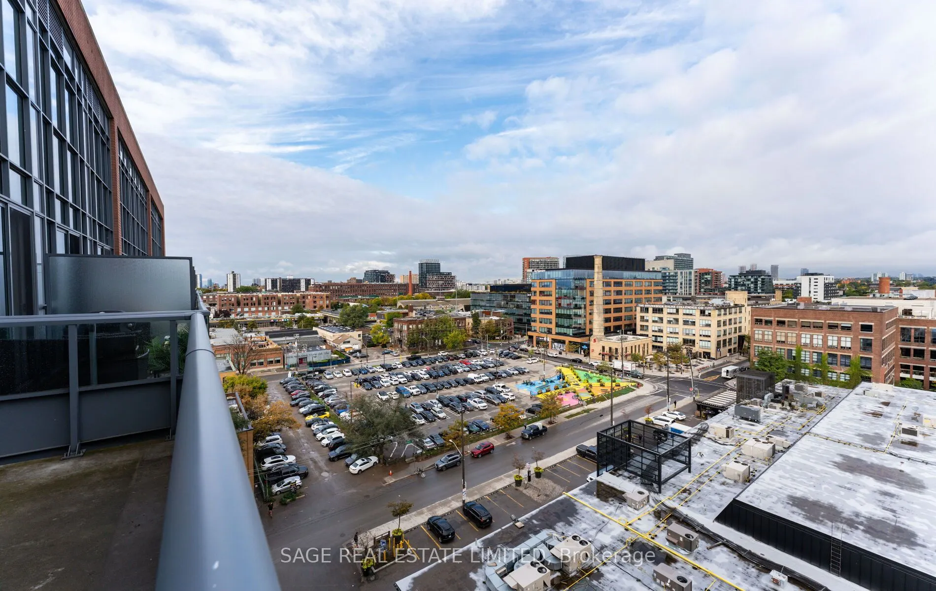 5 Hanna Avenue, #718