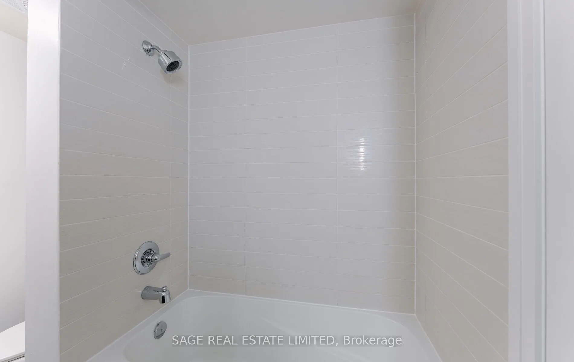 5 Hanna Avenue, #718