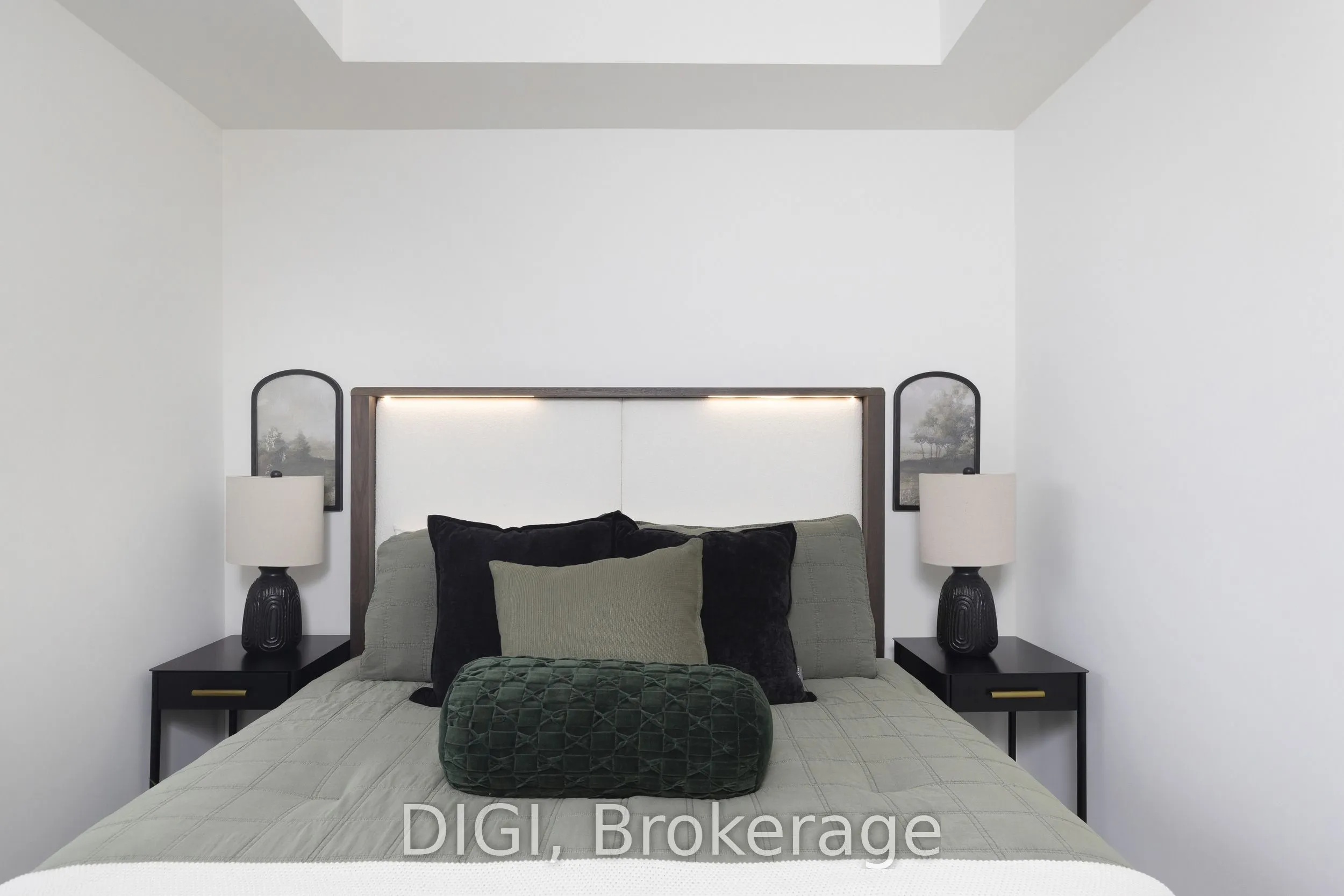325 Yorkland Boulevard, #212