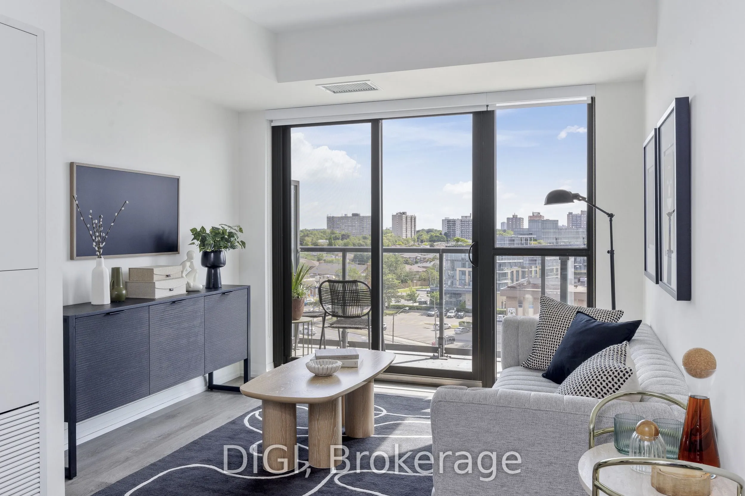 325 Yorkland Boulevard, #212