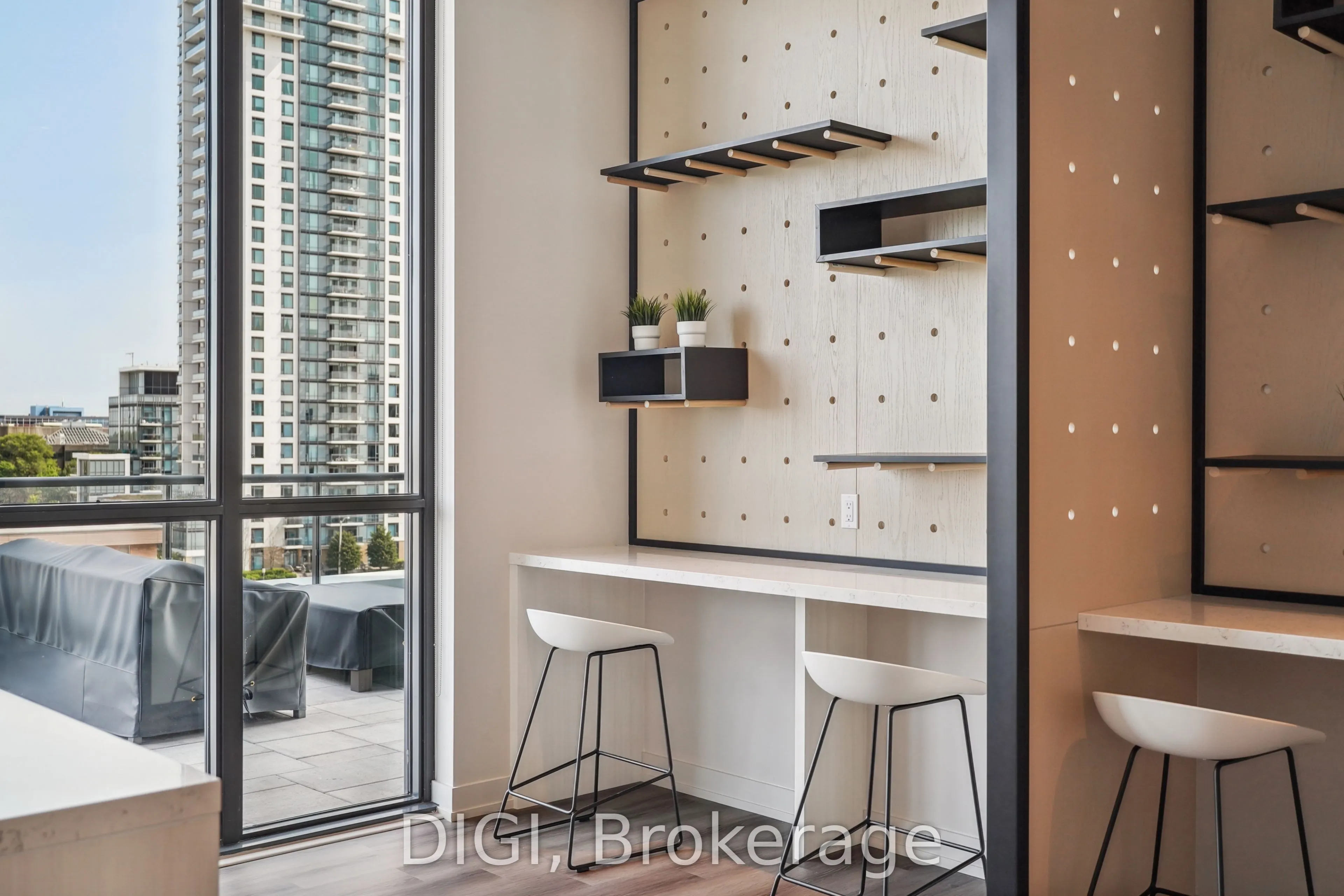 325 Yorkland Boulevard, #212