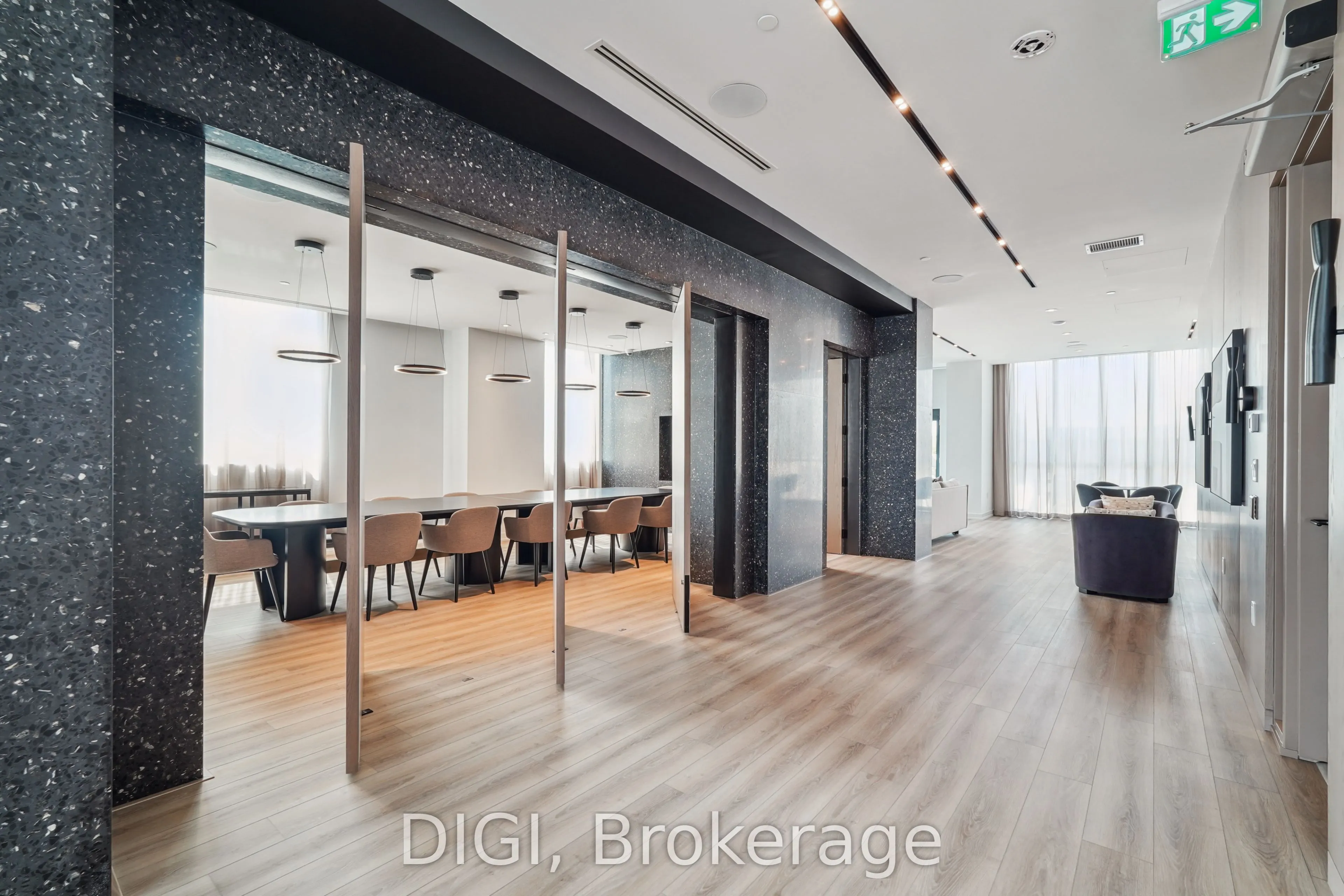 325 Yorkland Boulevard, #212
