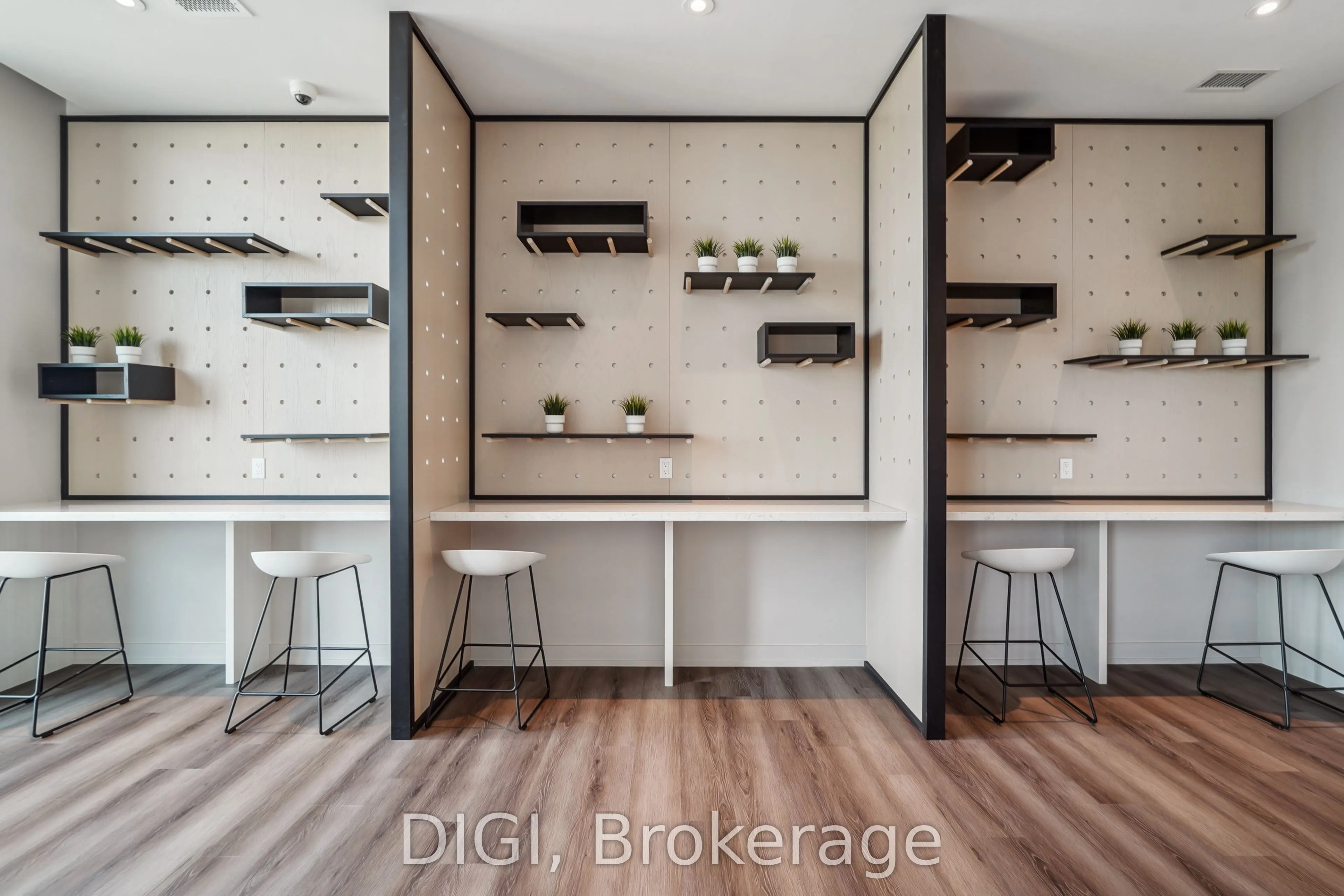 325 Yorkland Boulevard, #212