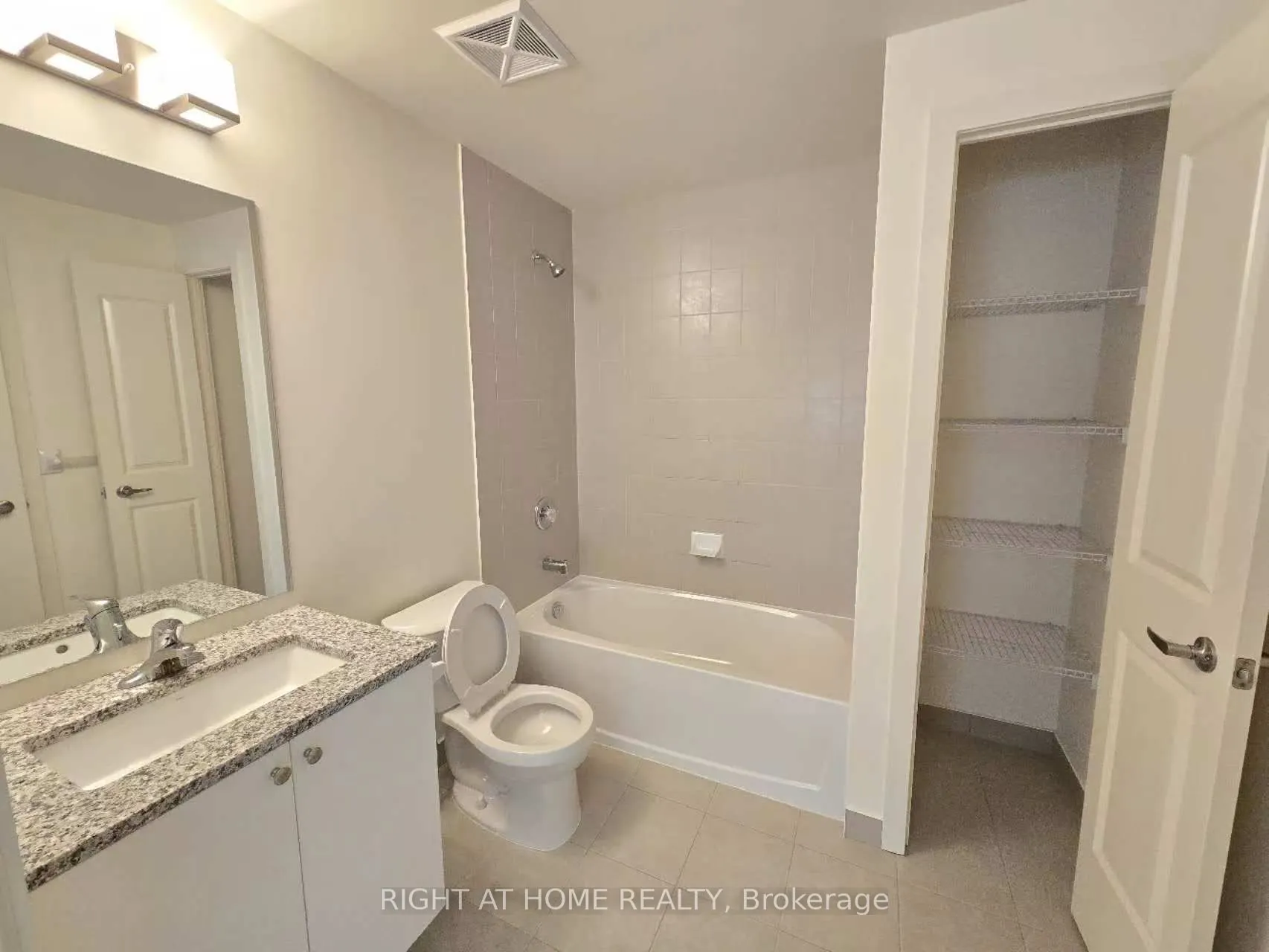 4955 Yonge Street, #2201