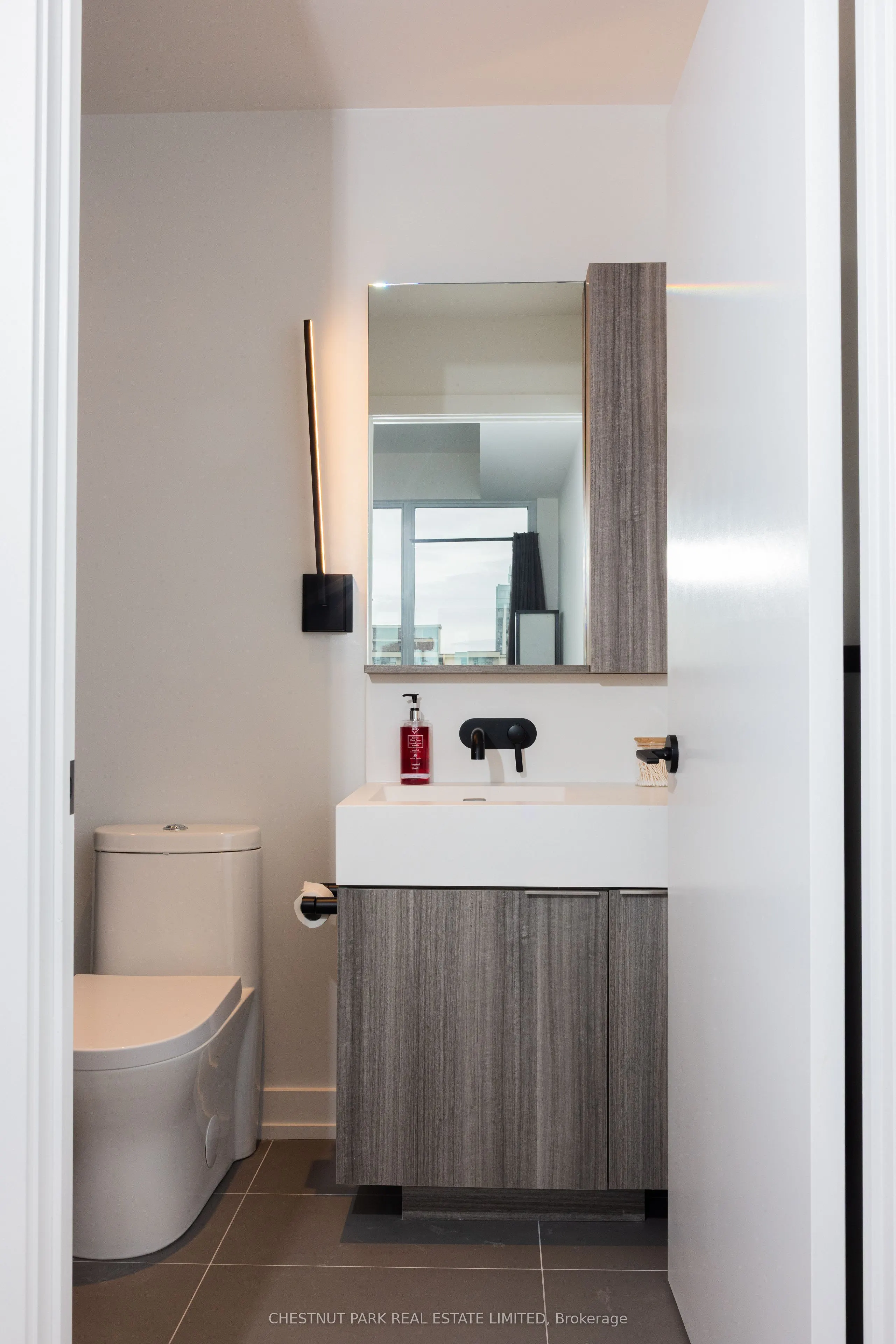 117 Broadway Avenue, #1807