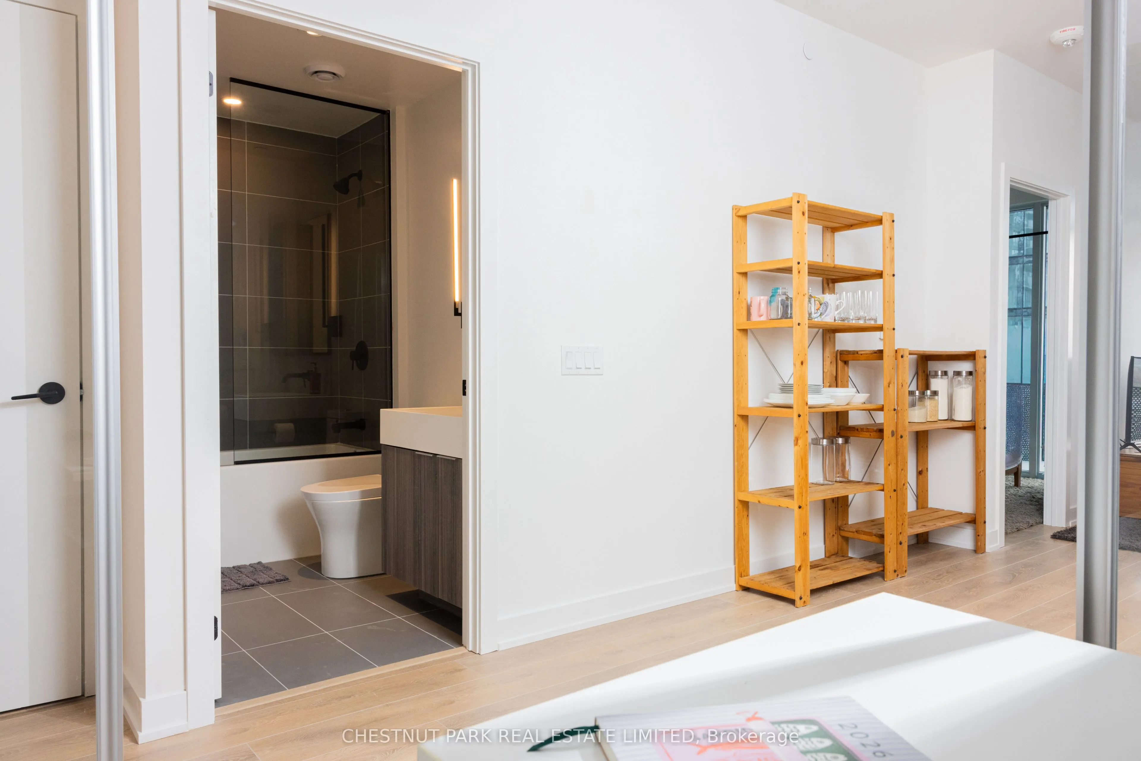 117 Broadway Avenue, #1807