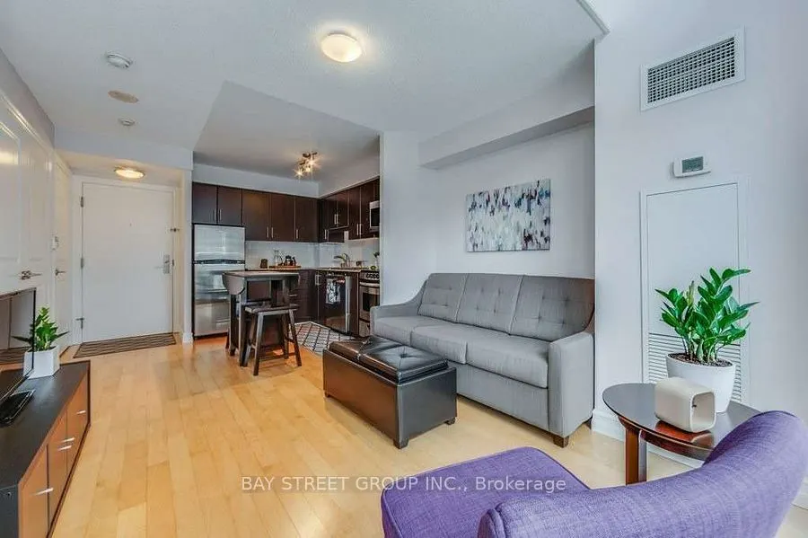 2035 Sheppard Avenue E, #127