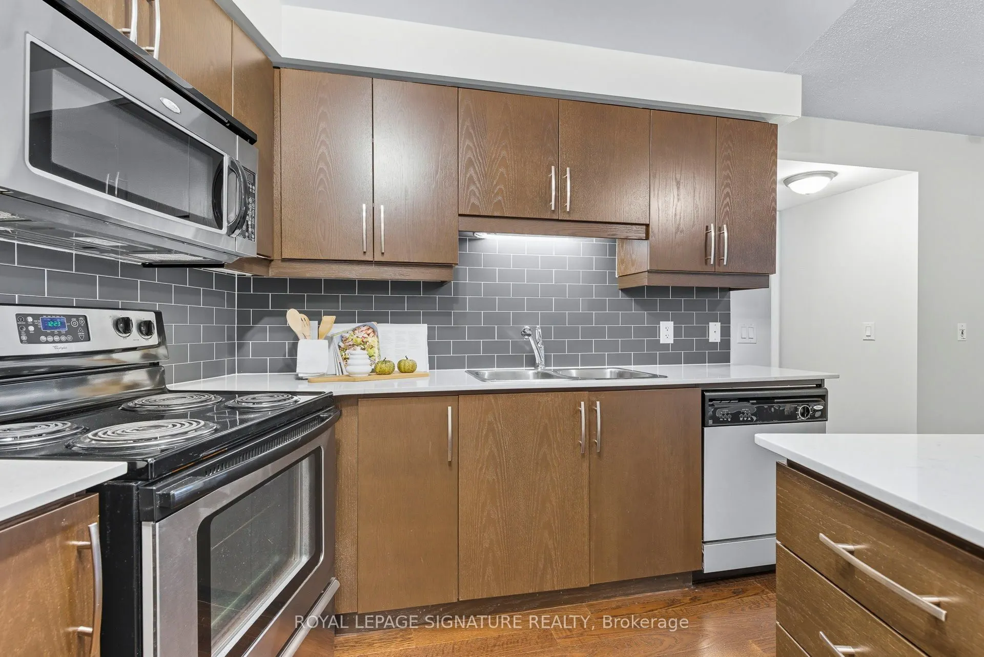 1 Scott Street, #801