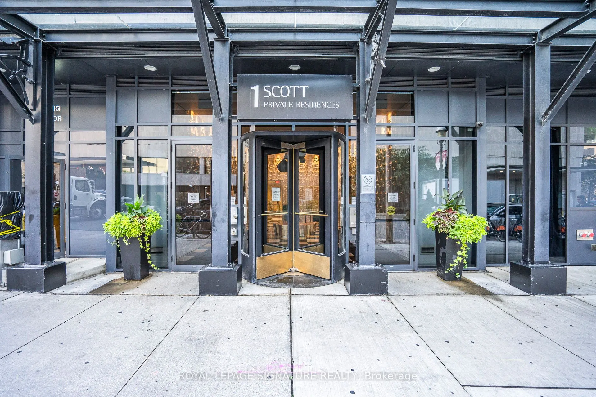 1 Scott Street, #801
