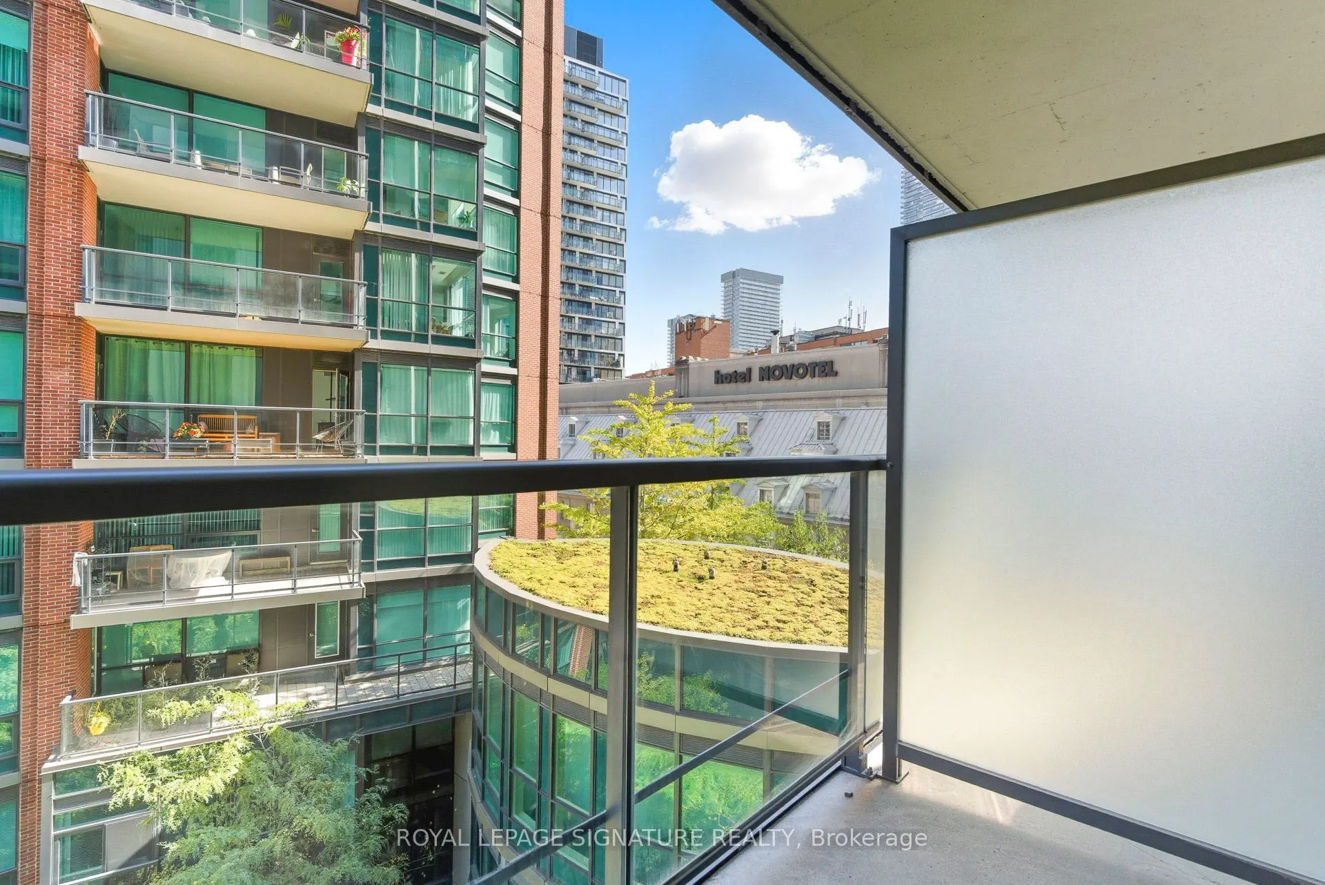 1 Scott Street, #801