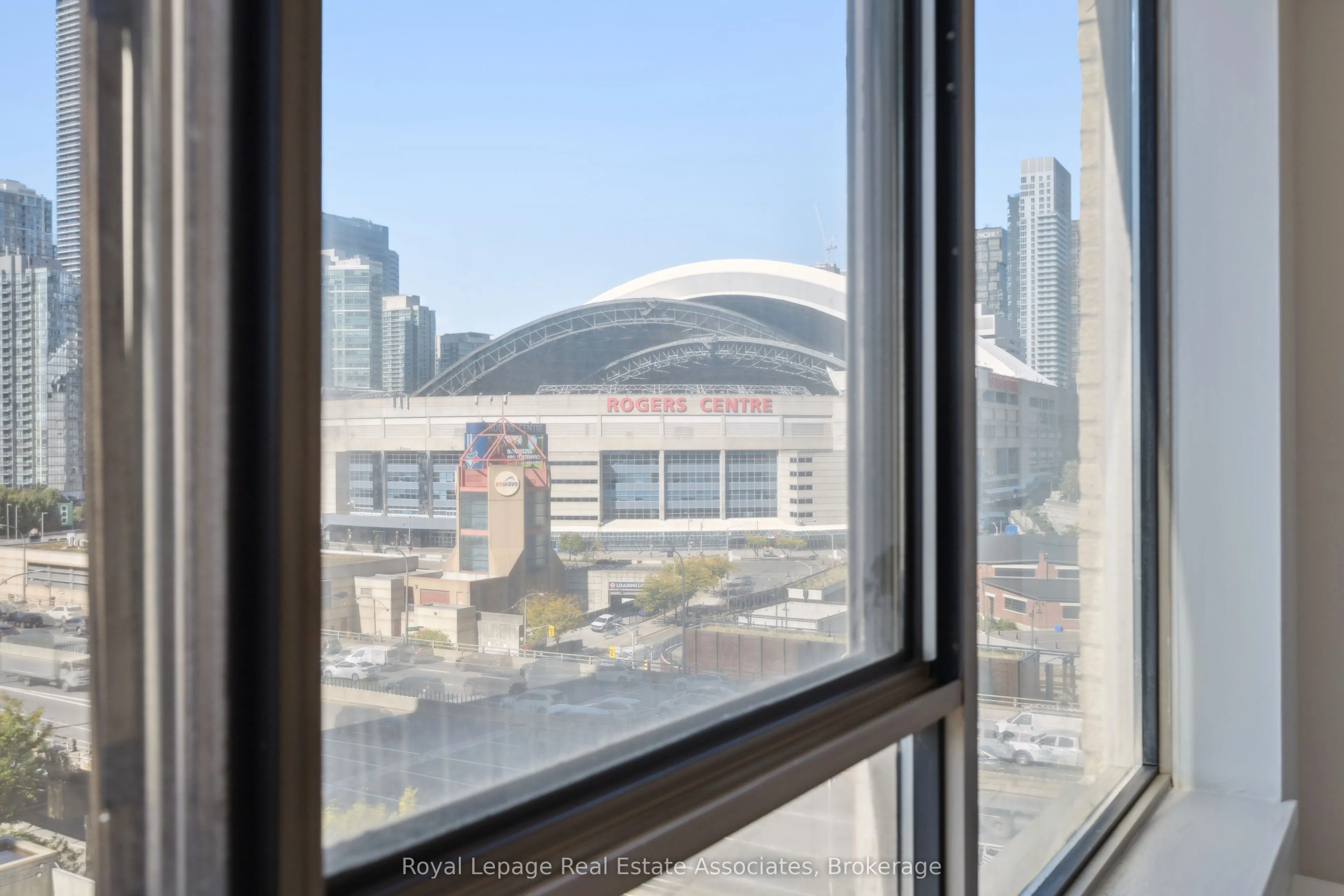 260 Queens Quay W, #1004