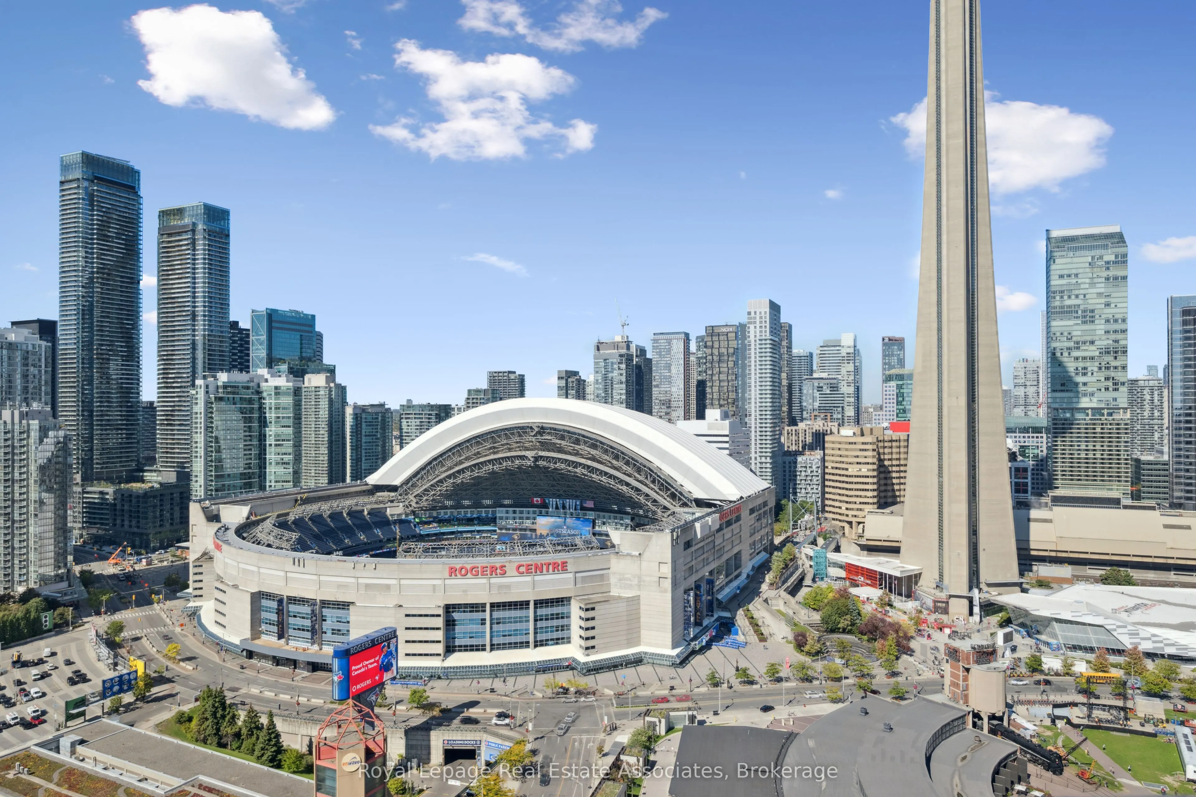 260 Queens Quay W, #1004