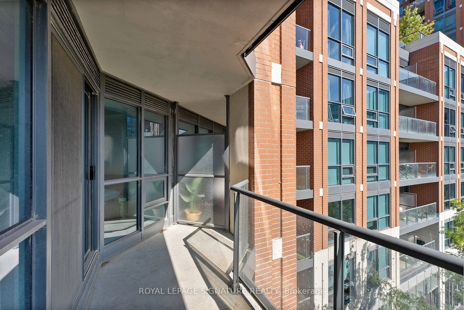 31 Tippett Road, #452