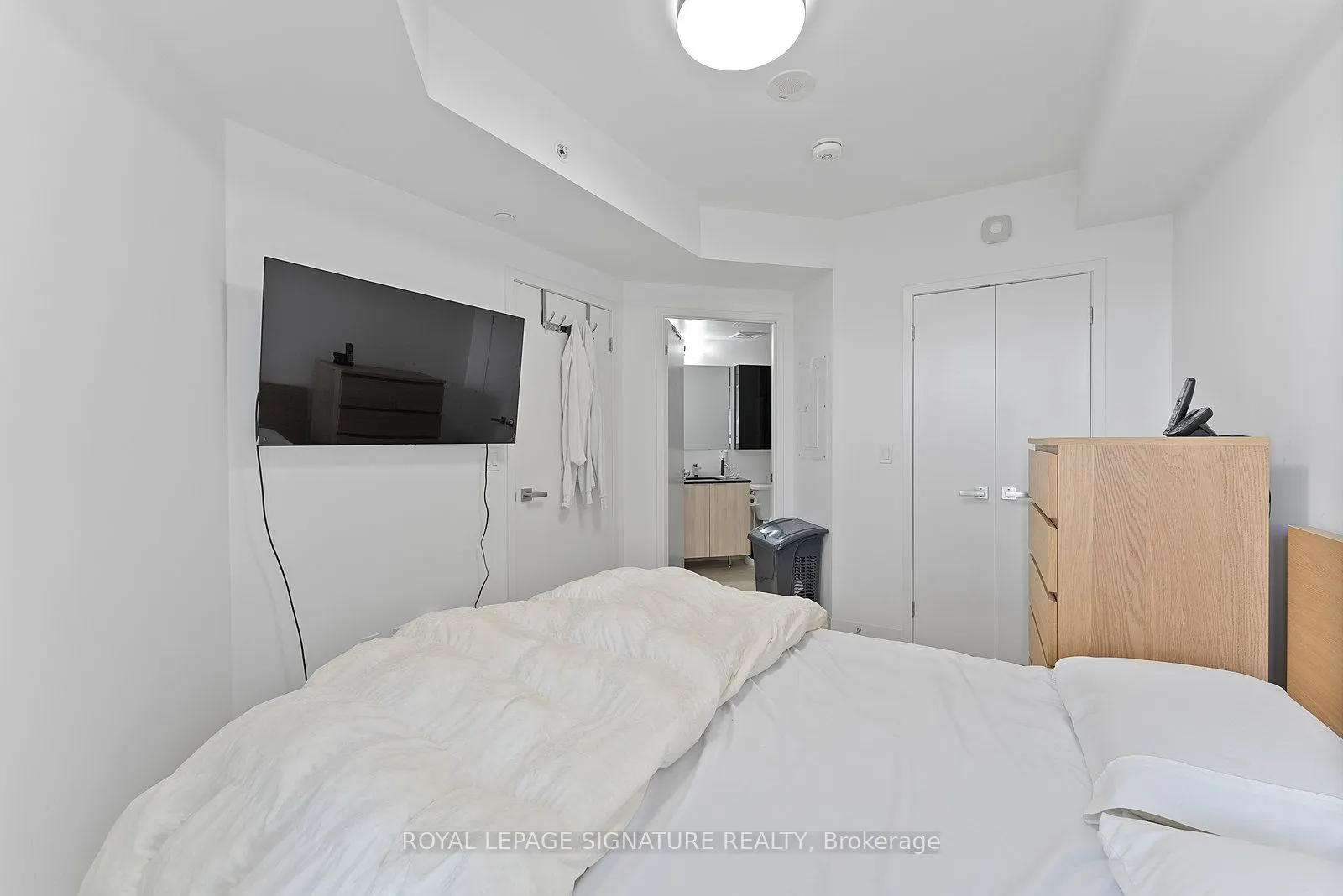 31 Tippett Road, #452