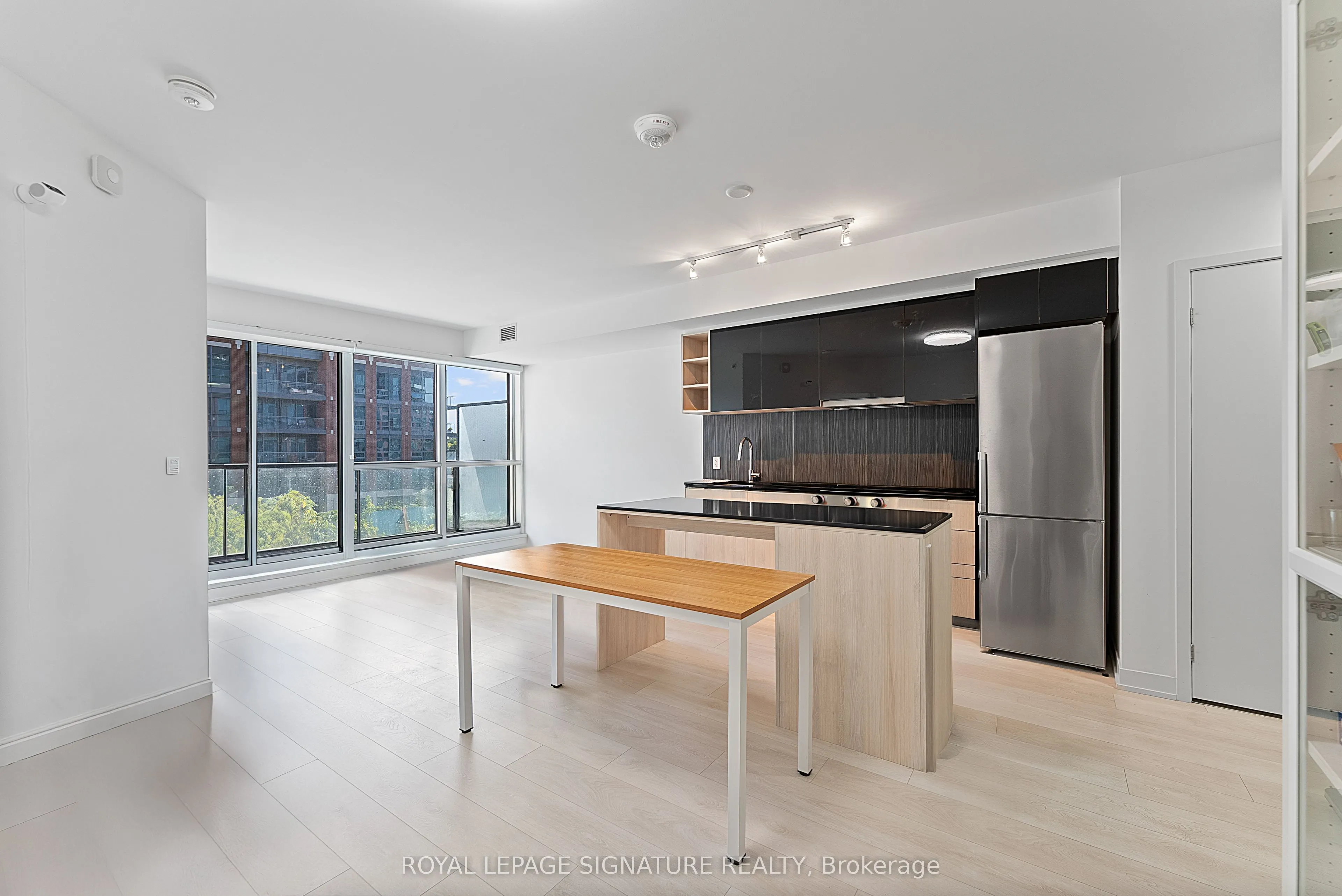 31 Tippett Road, #452