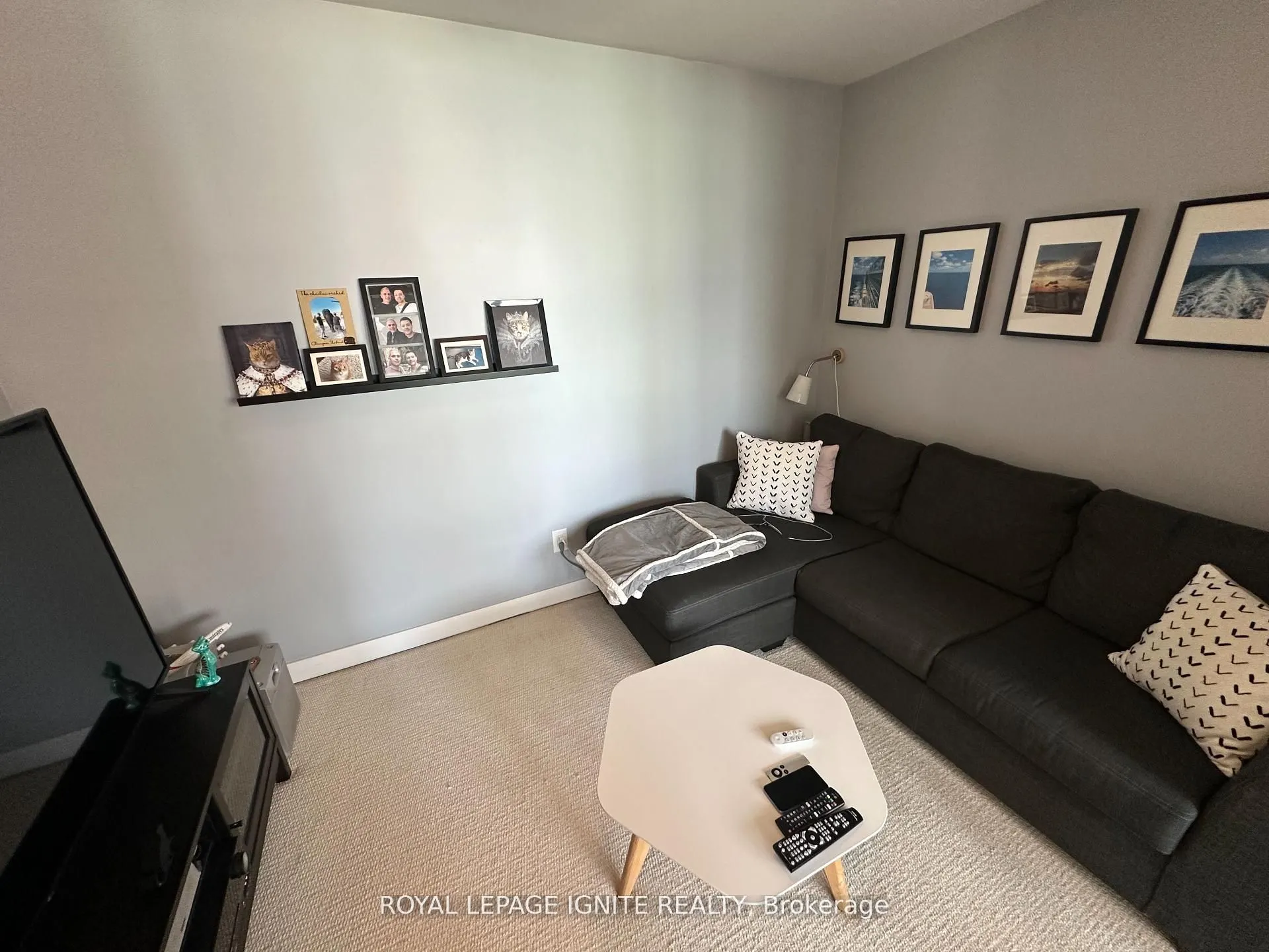 110 Charles Street E, #1809