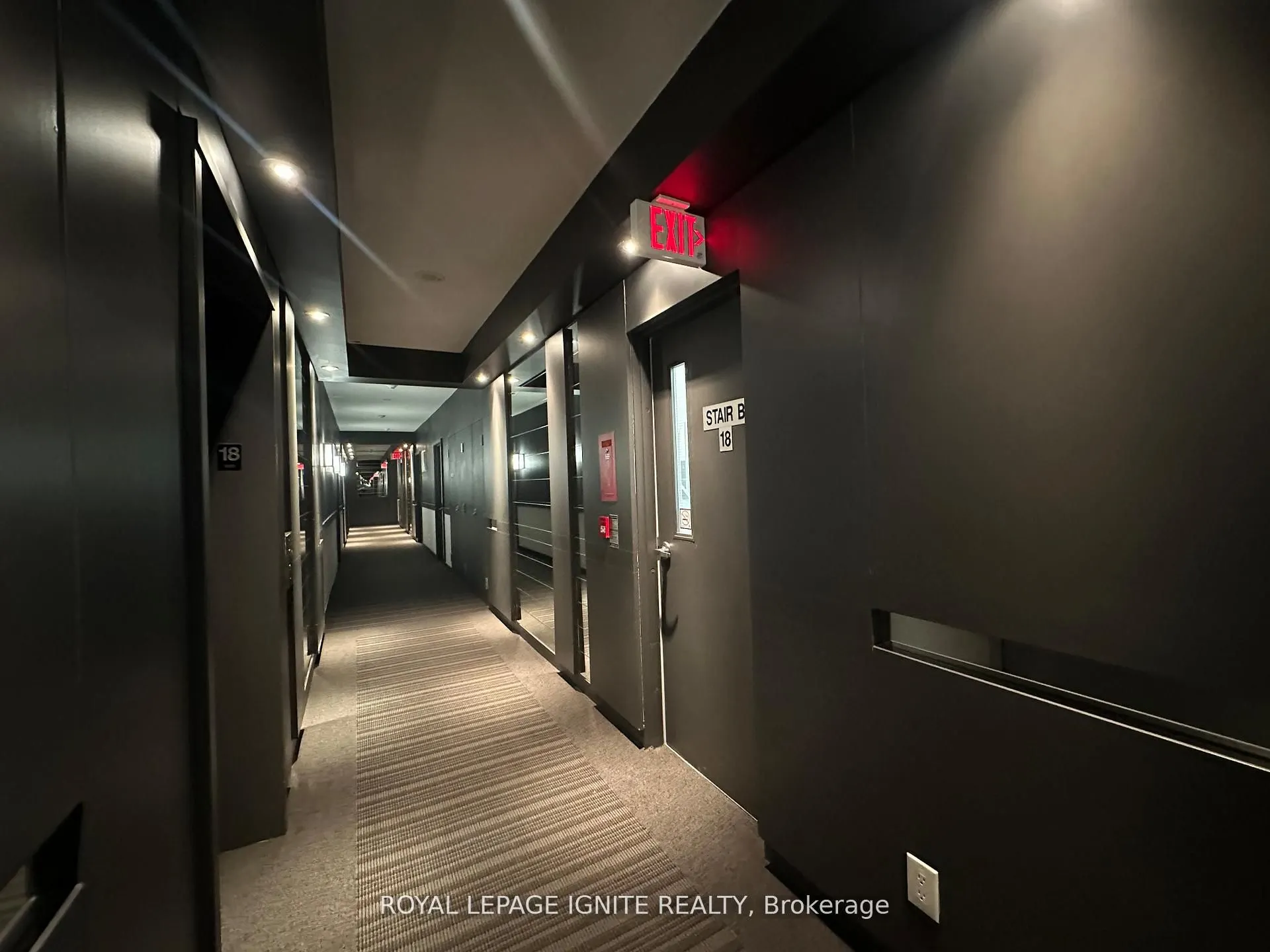 110 Charles Street E, #1809
