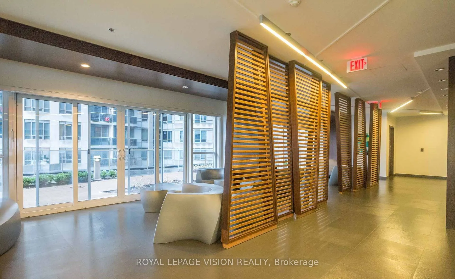 352 Front Street W, #2012