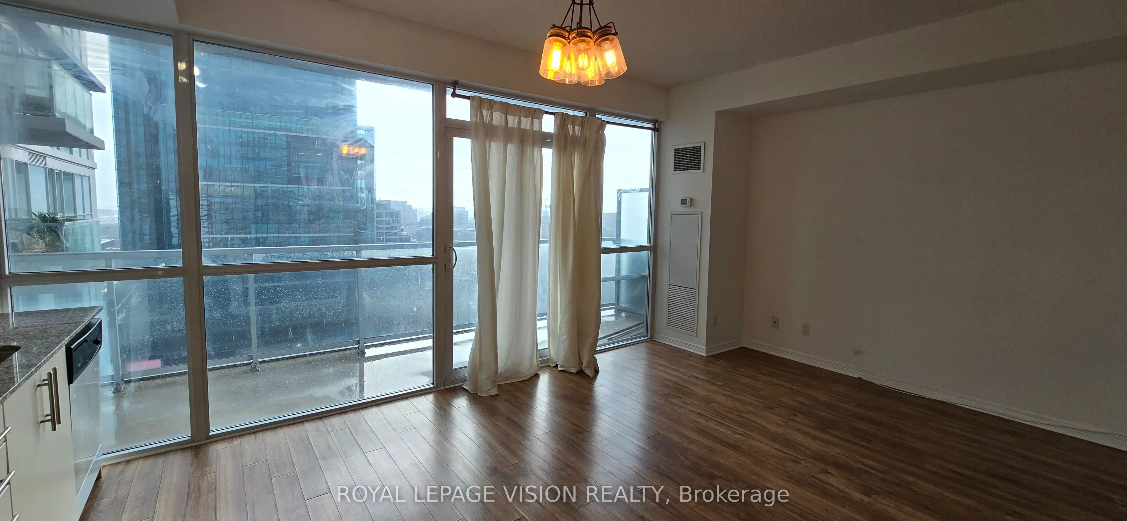 352 Front Street W, #2012