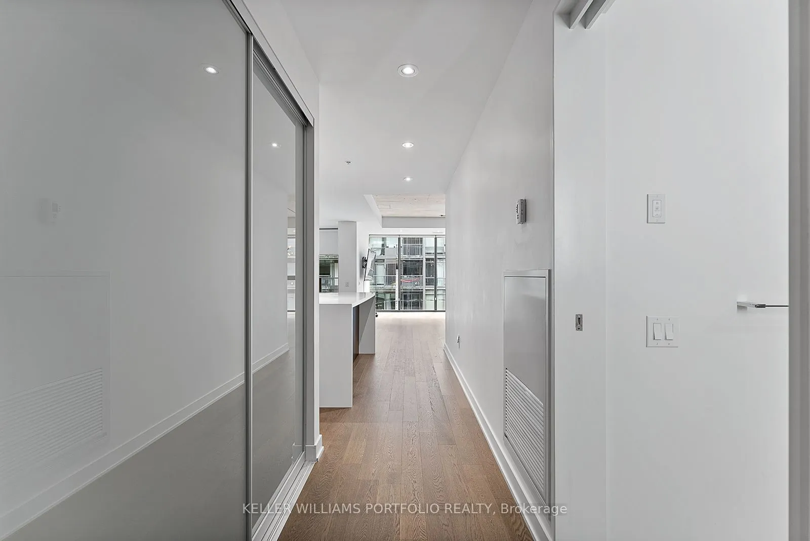 38 Stewart Street, #303