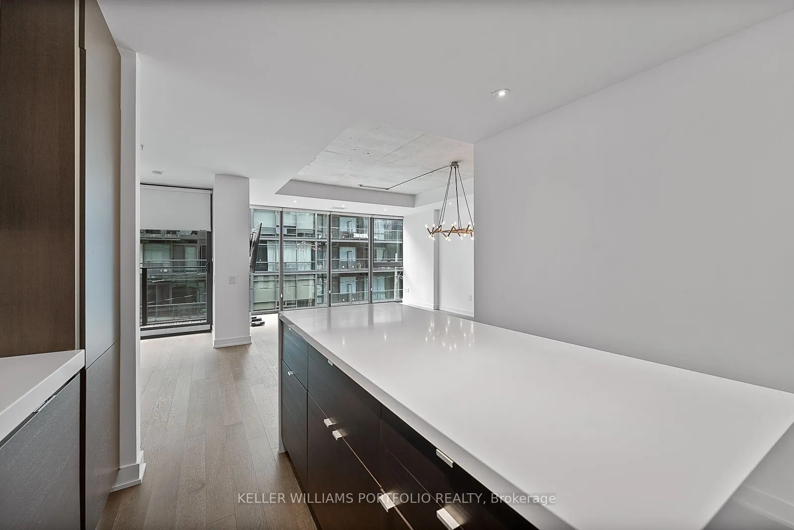38 Stewart Street, #303