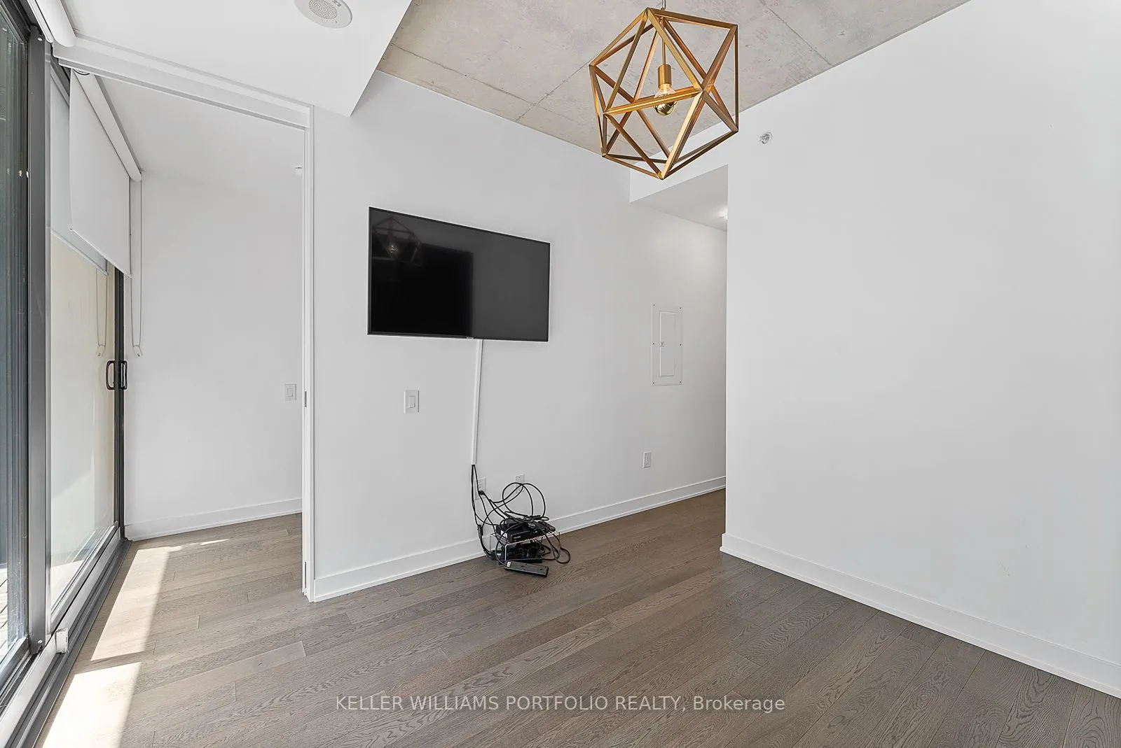 38 Stewart Street, #303