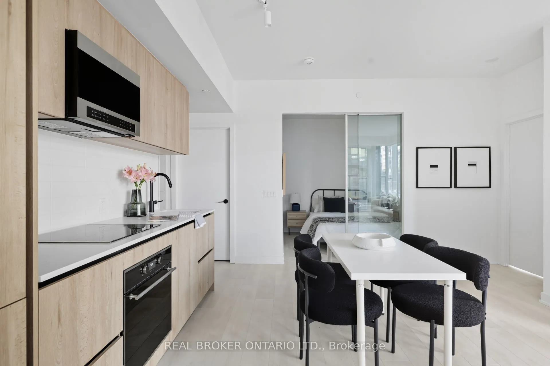 127 Broadway Avenue, #207