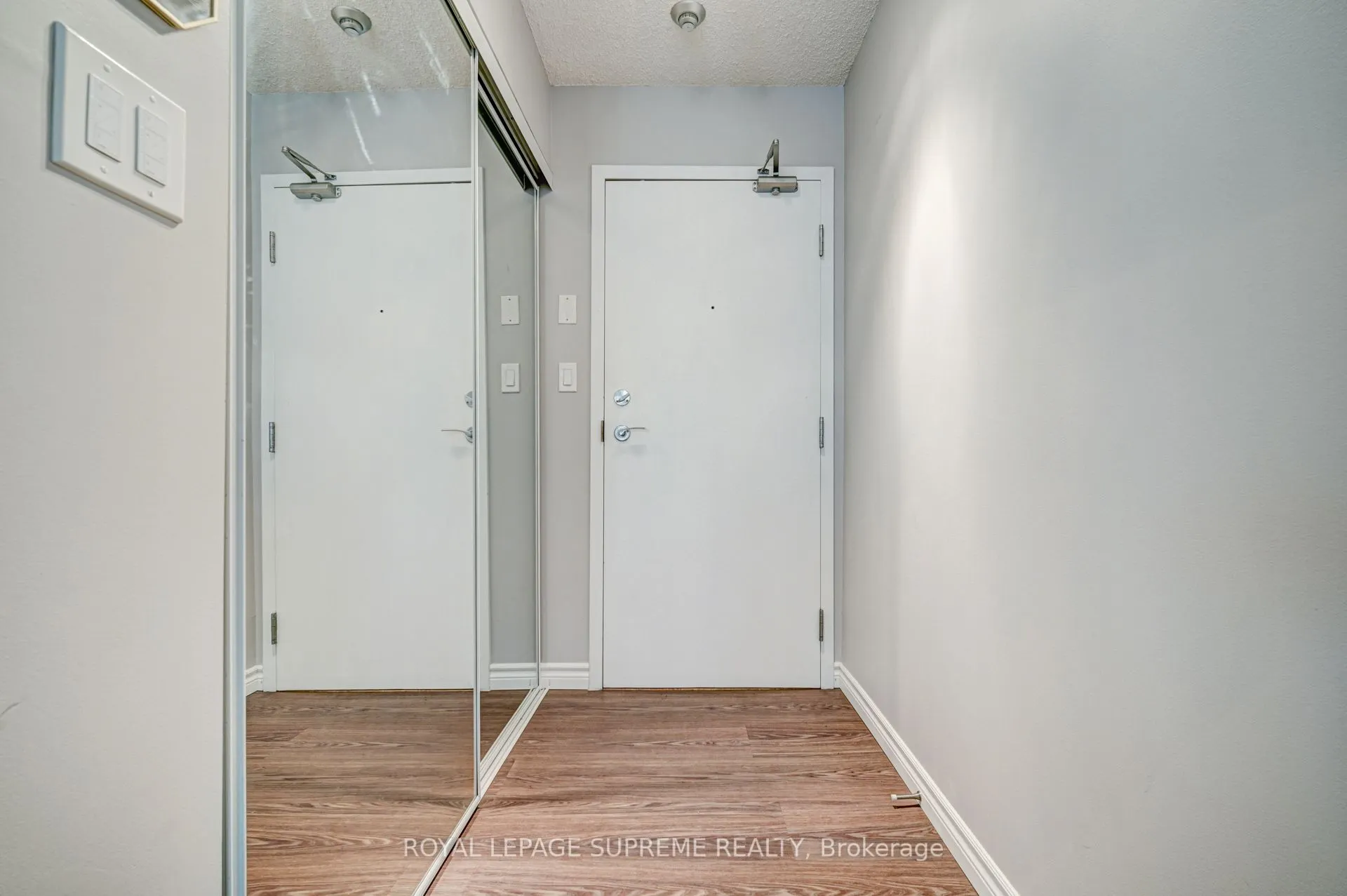 230 King Street E, #716