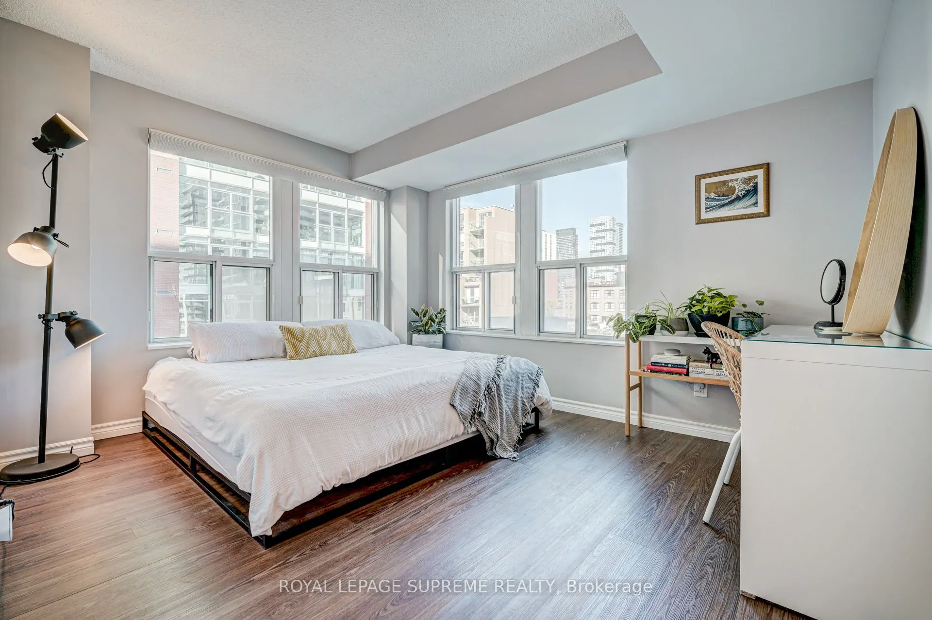 230 King Street E, #716